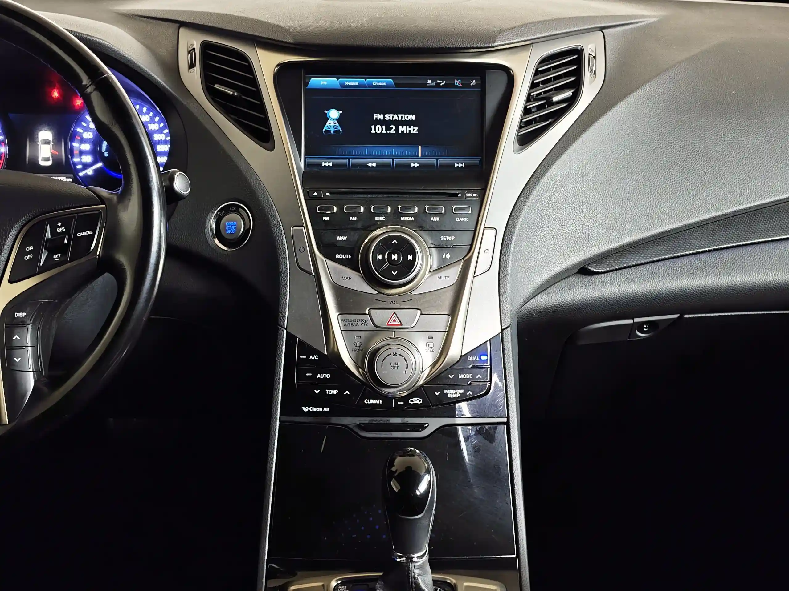 Hyundai Grandeur 2012