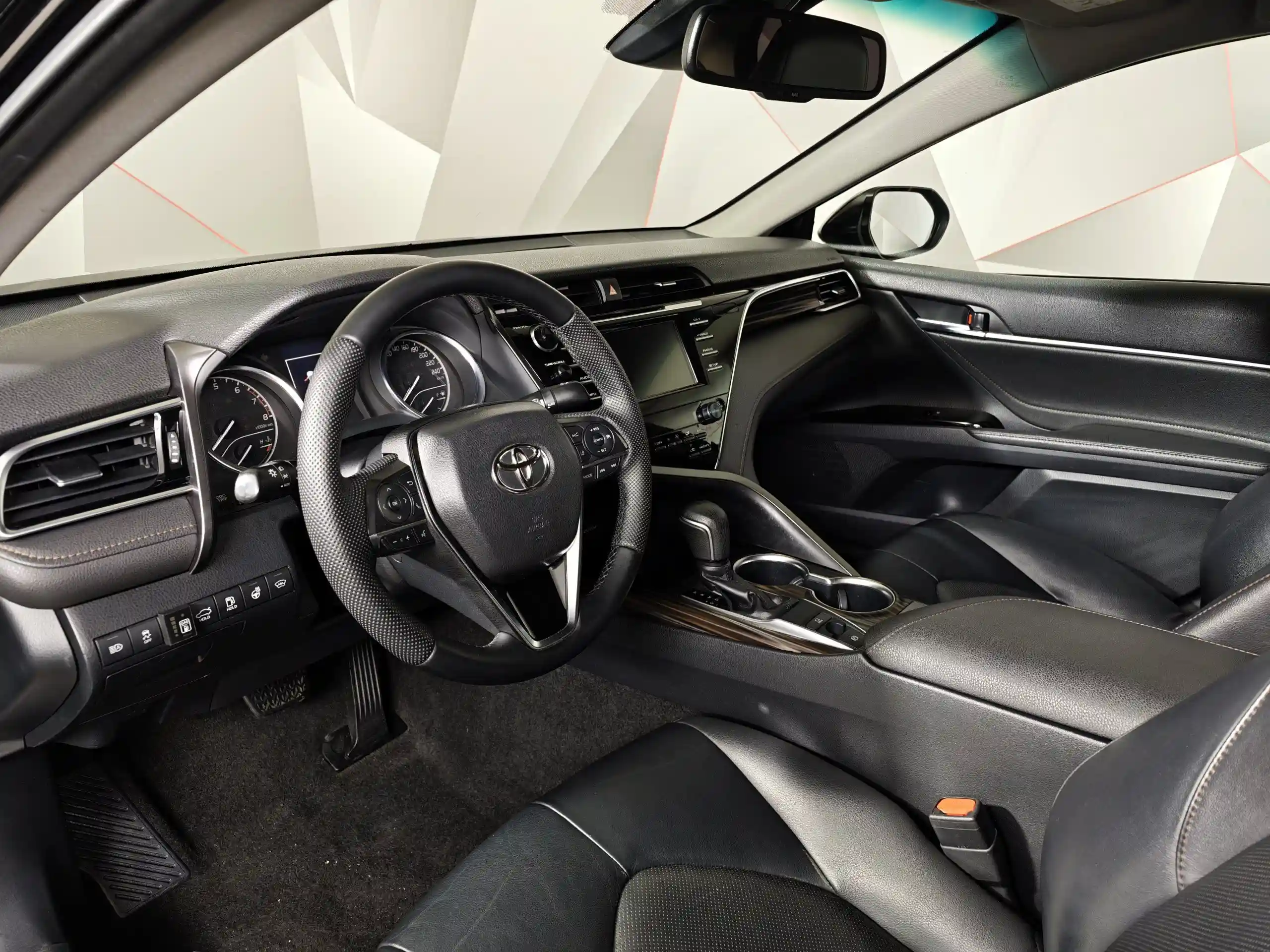 Toyota Camry 2019