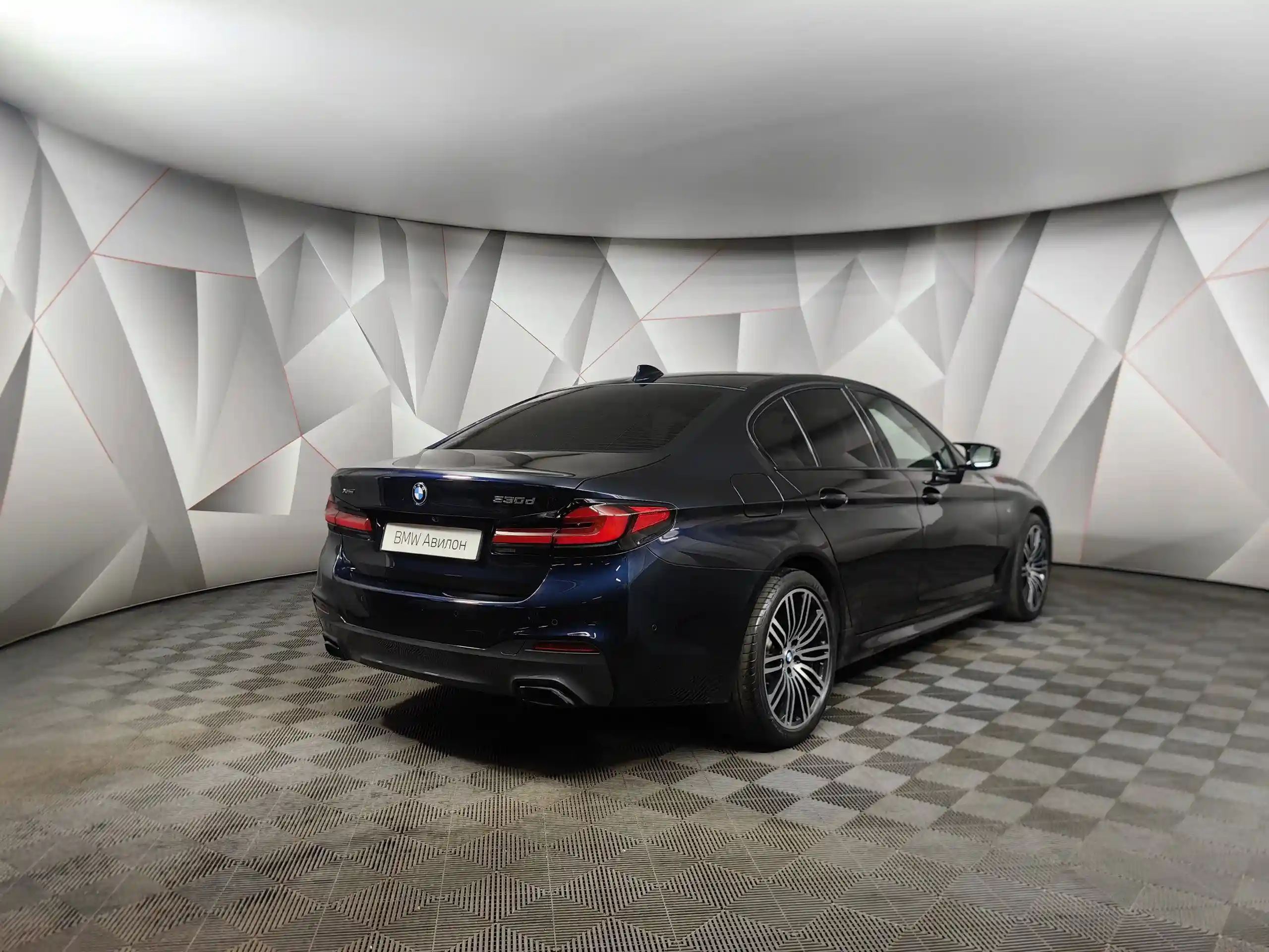 BMW 5 серия 2019