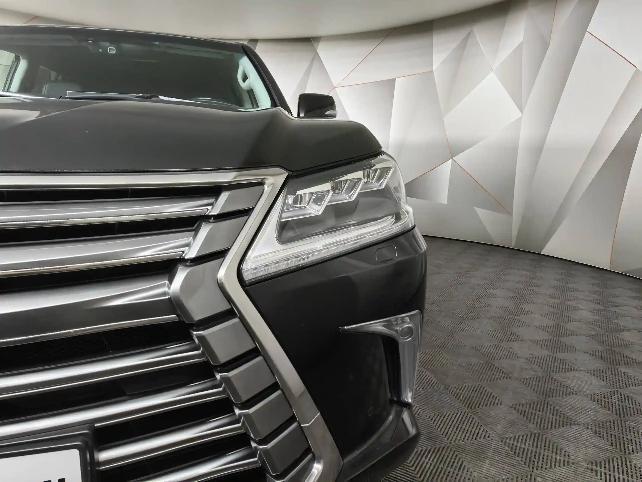 Lexus LX 2021