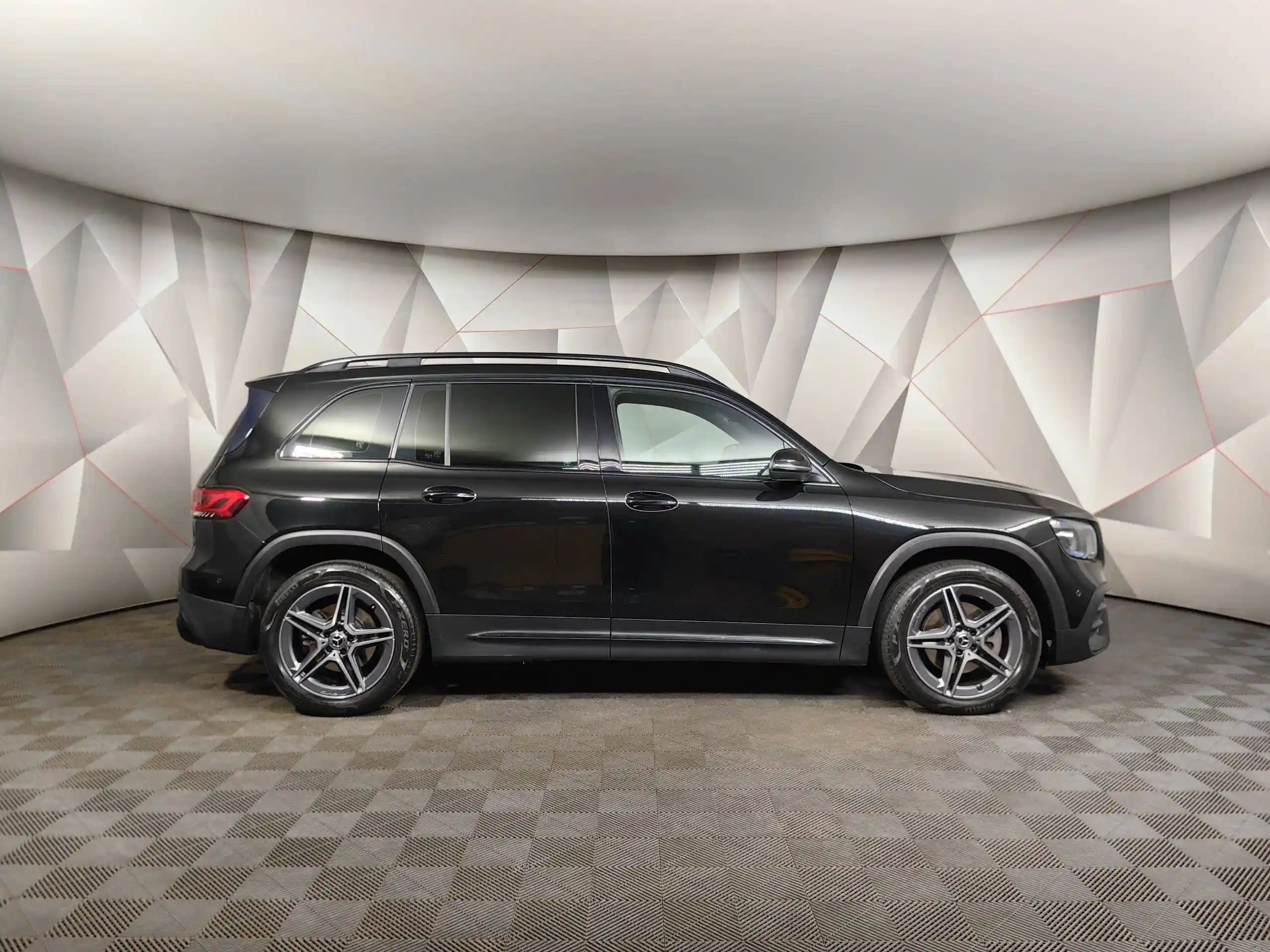 Mercedes-Benz GLB 2021