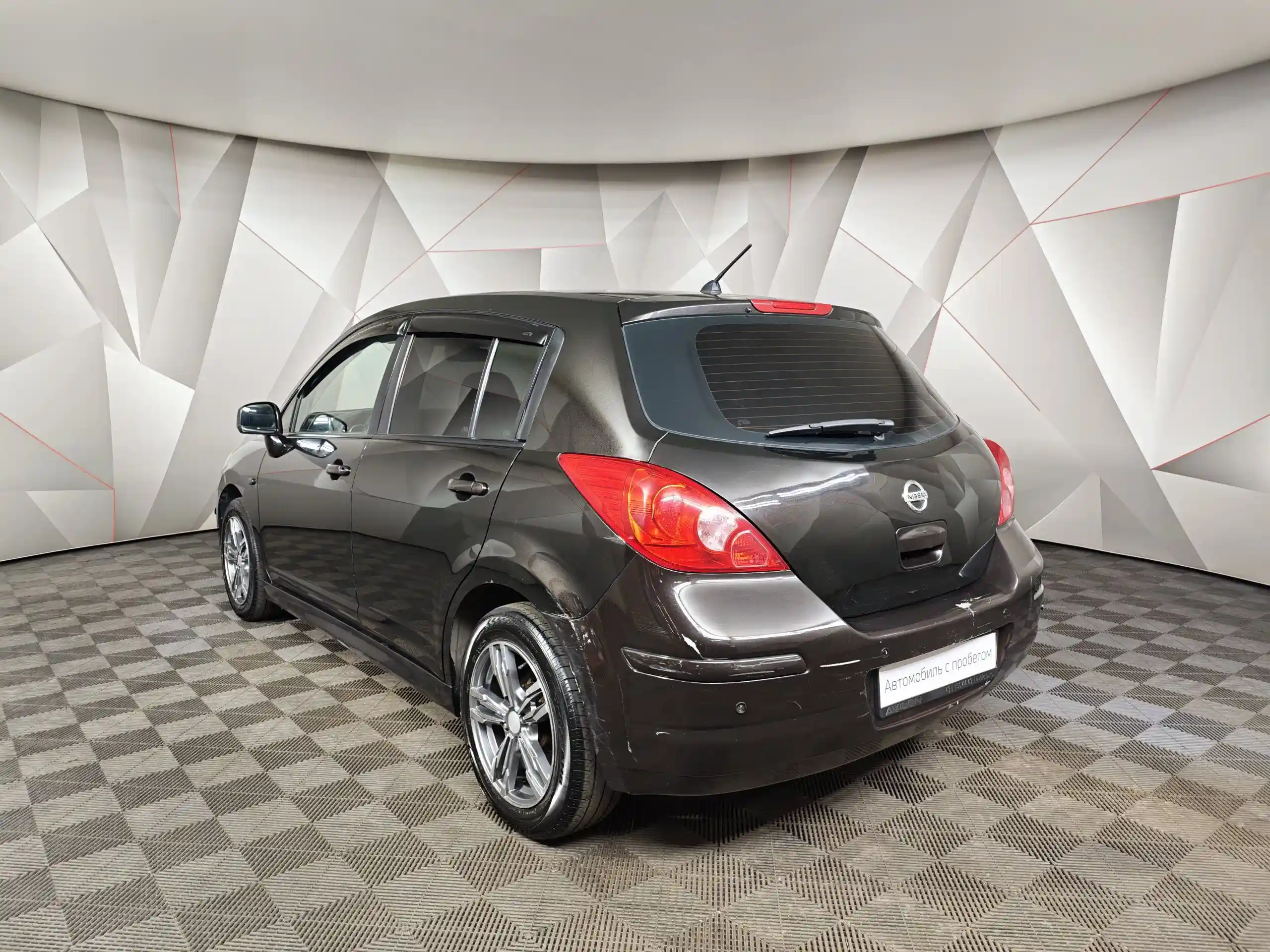 Nissan Tiida 2012
