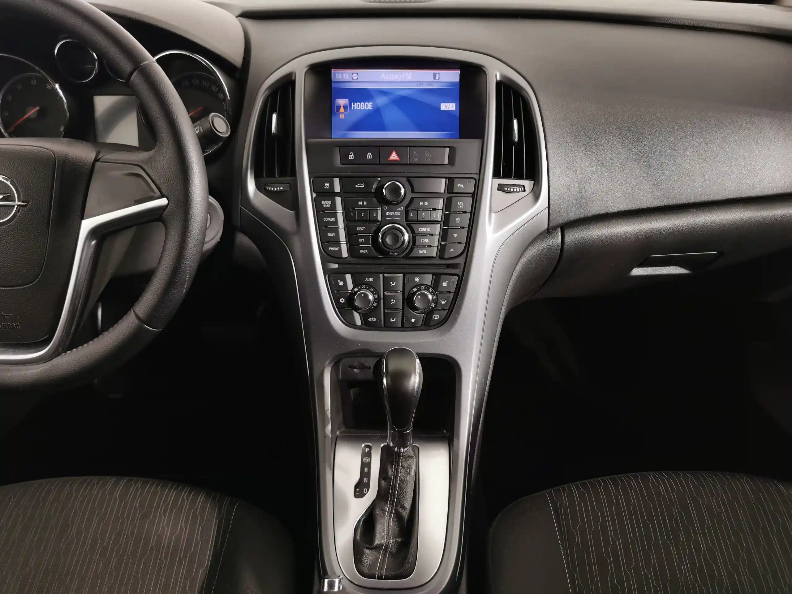 Opel Astra 2012
