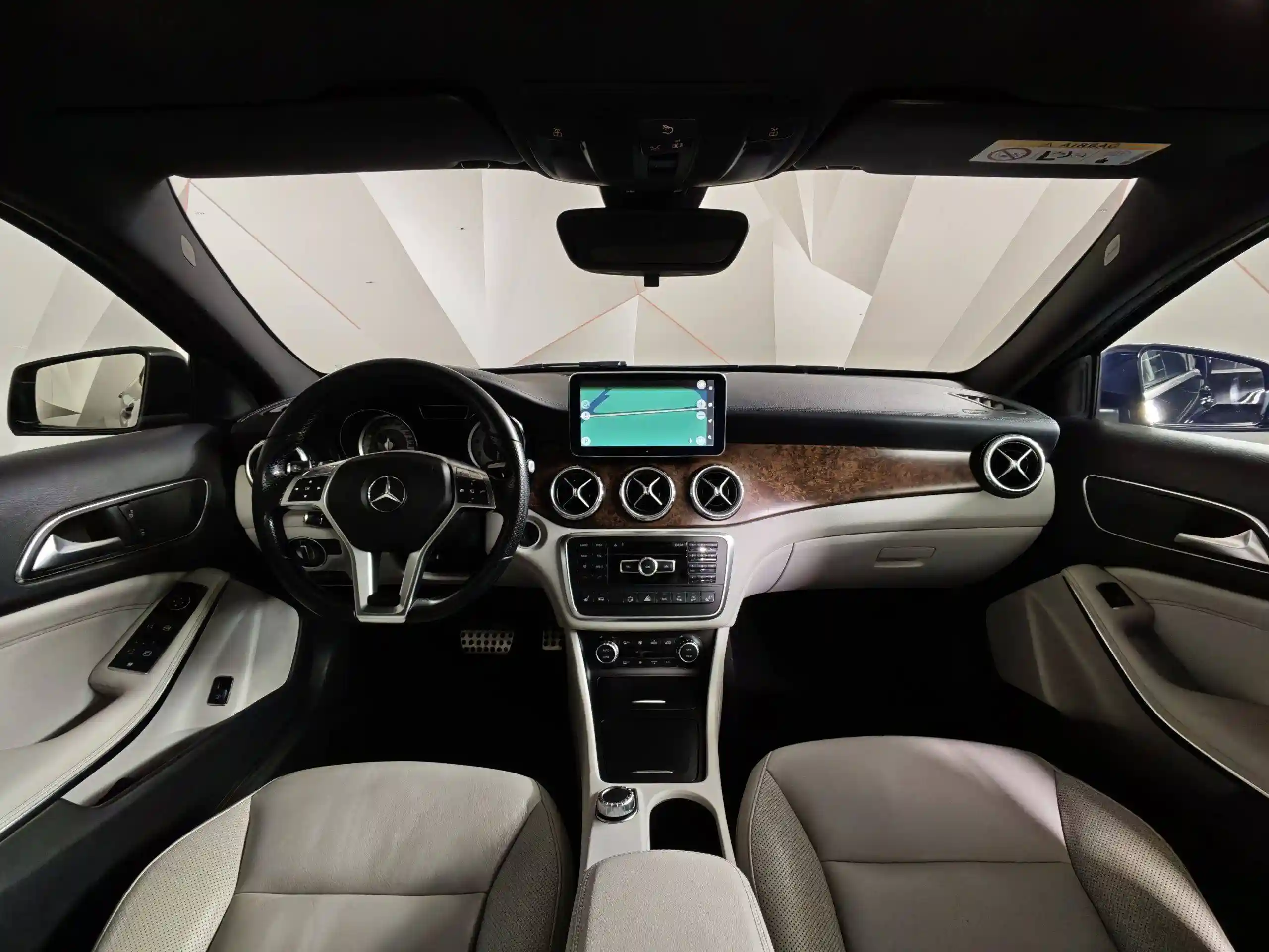 Mercedes-Benz GLA 2014
