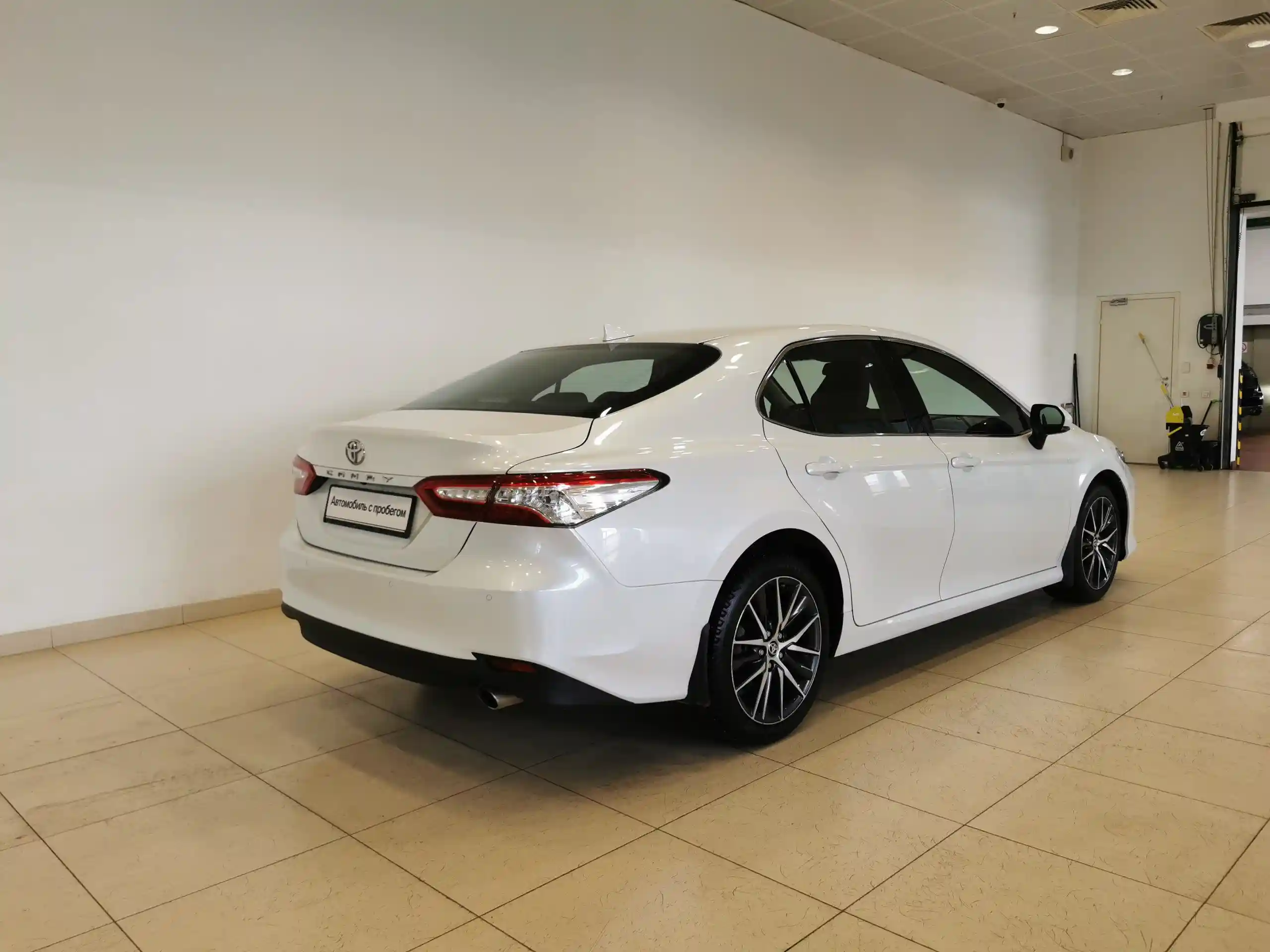Toyota Camry 2021