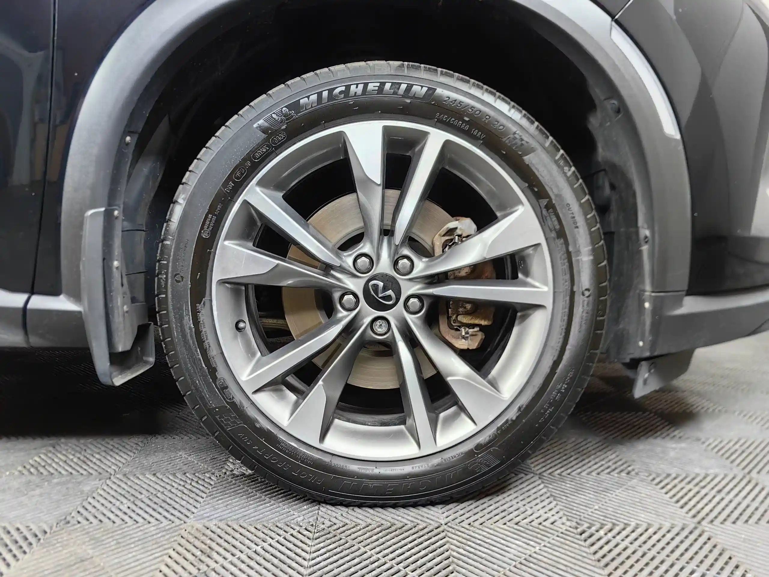 Infiniti QX60 2023