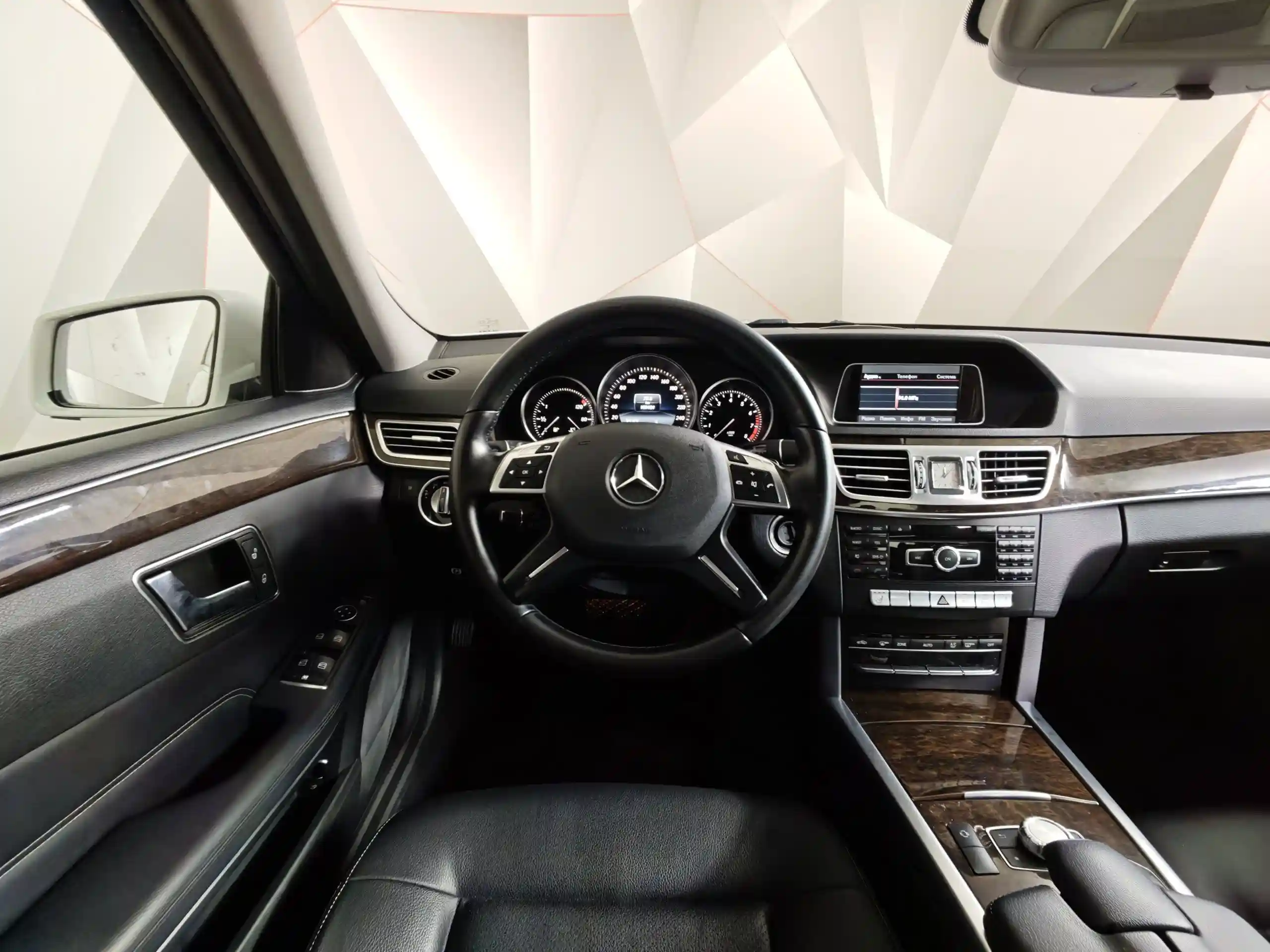 Mercedes-Benz E-Класс 2014
