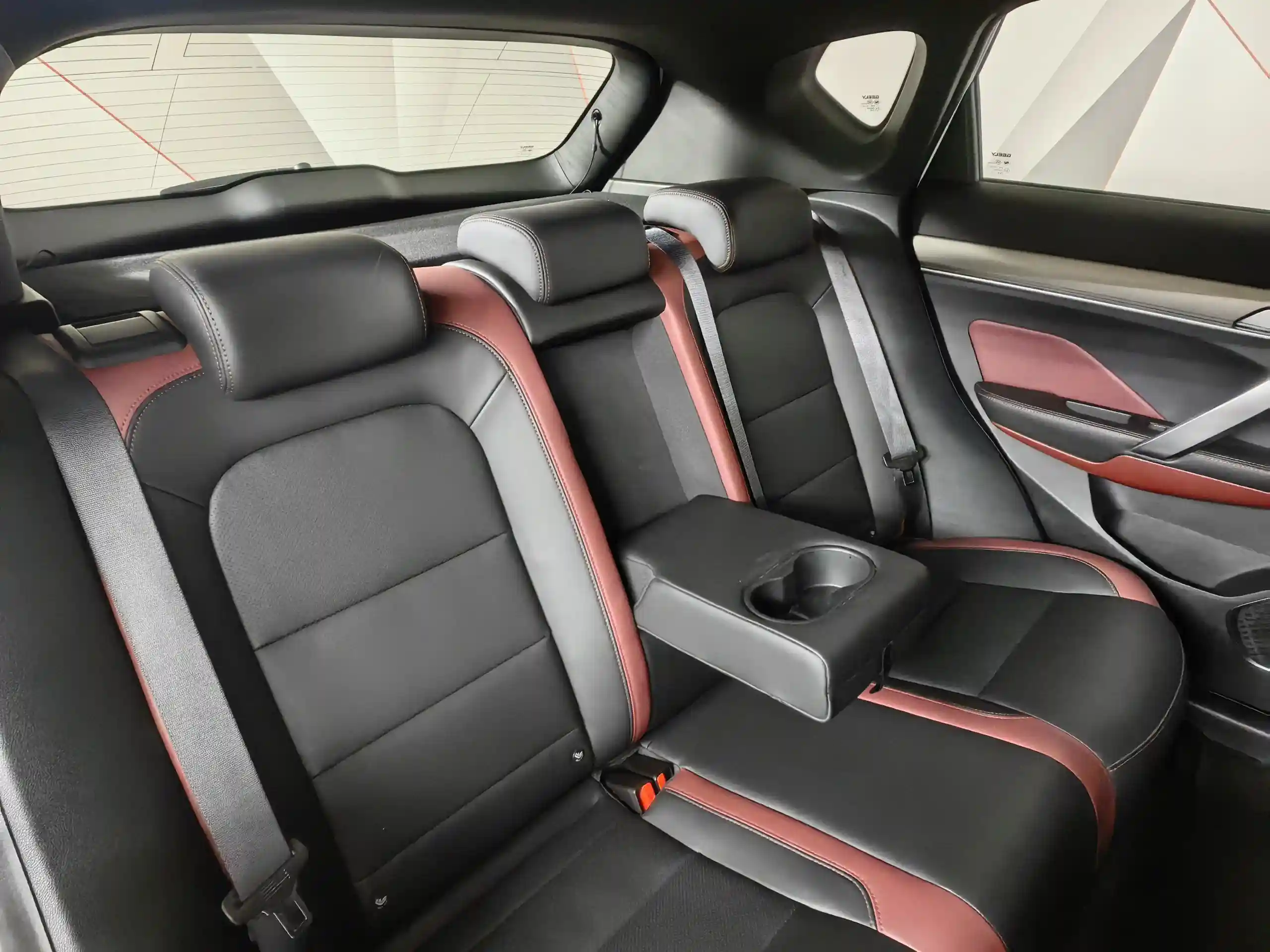 Geely Coolray 2023