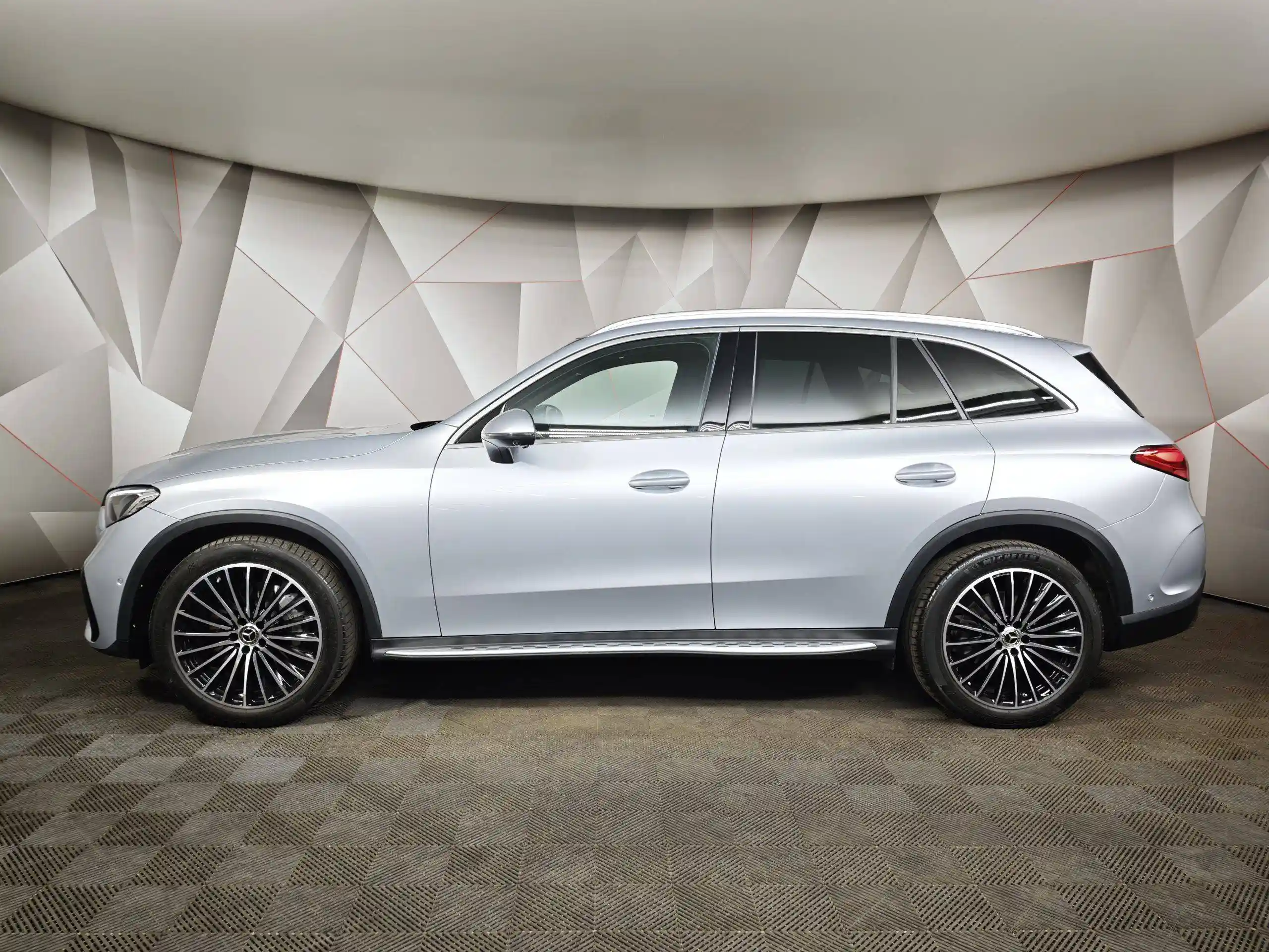 Mercedes-Benz GLC 2023