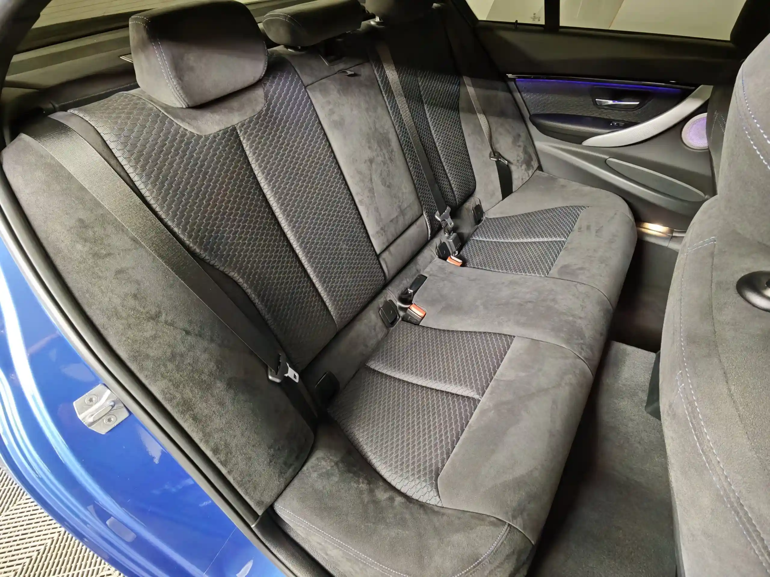 BMW 3 серия 2018