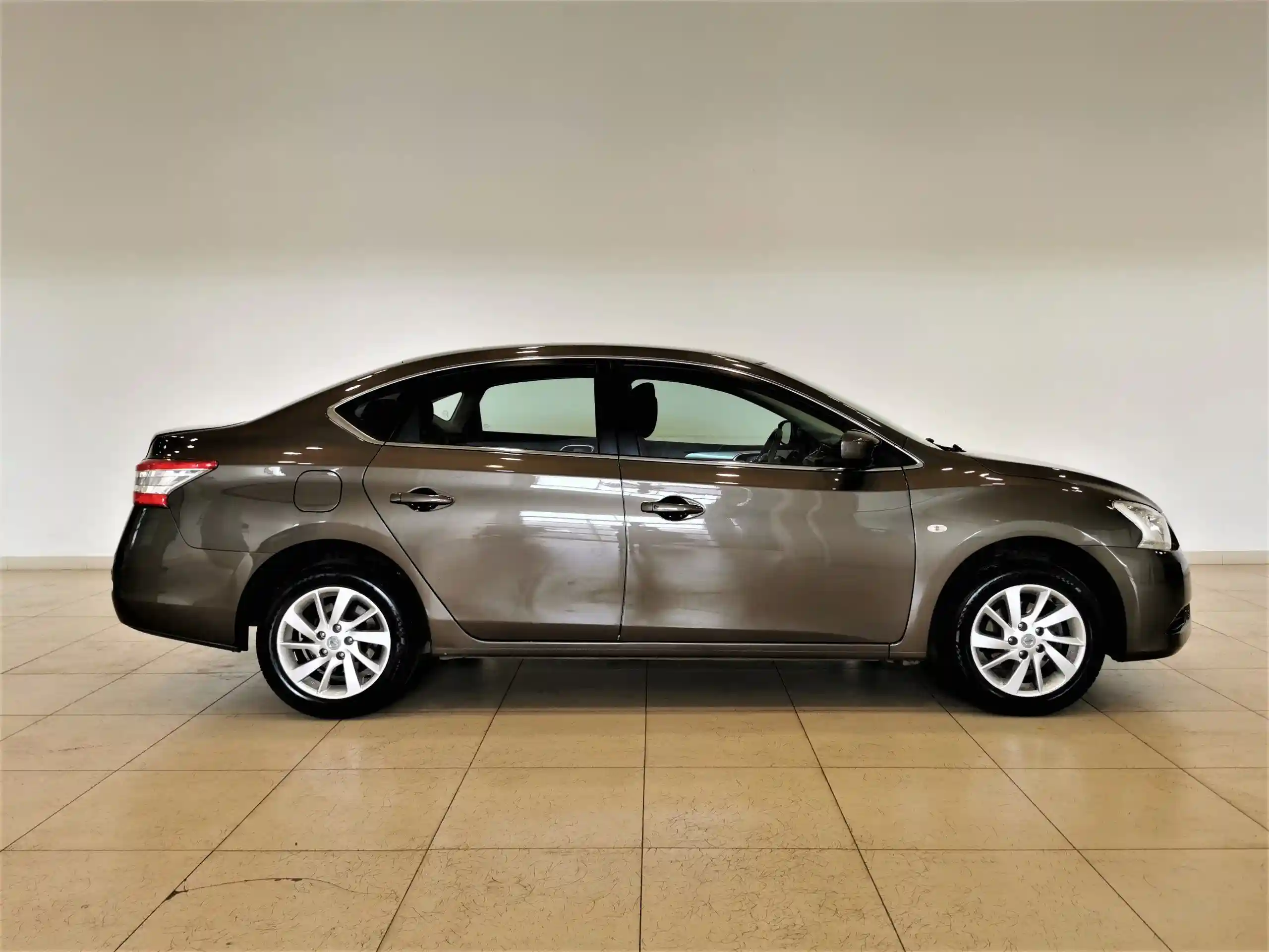 Nissan Sentra 2015