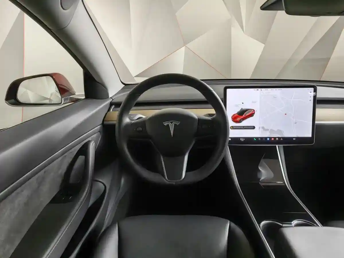 Tesla Model 3 2020