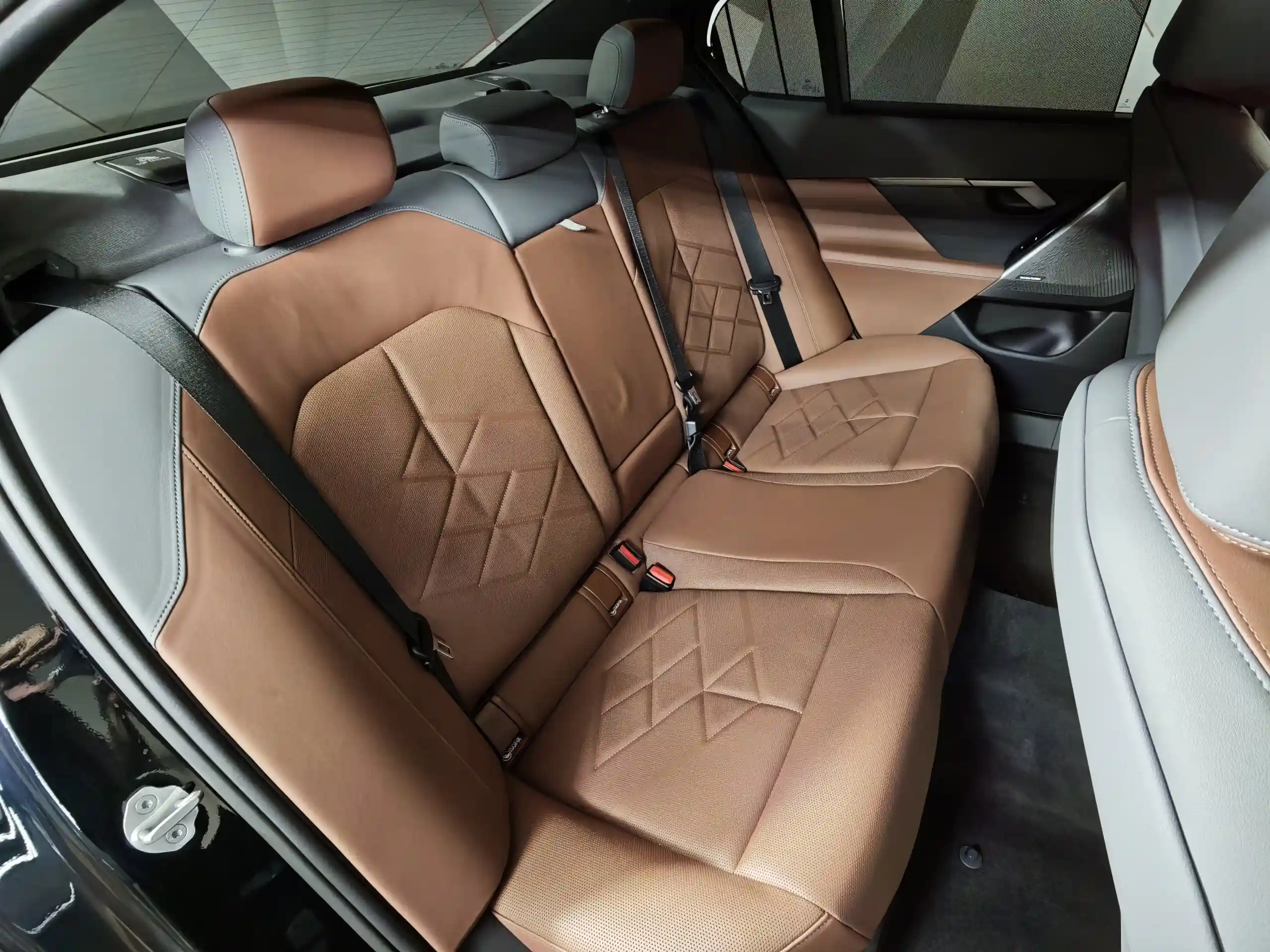 BMW 5 серия 2025