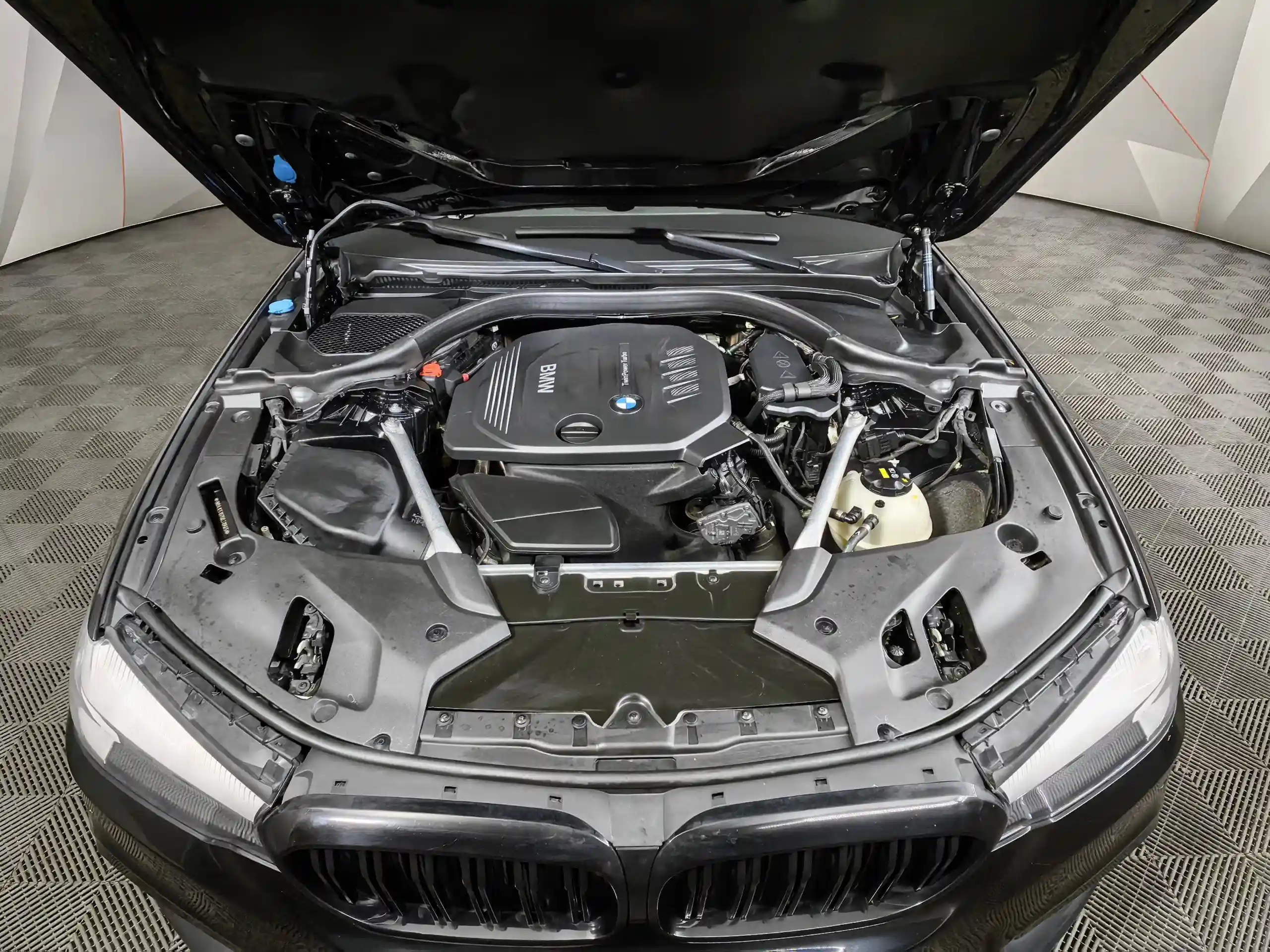 BMW 5 серия 2019