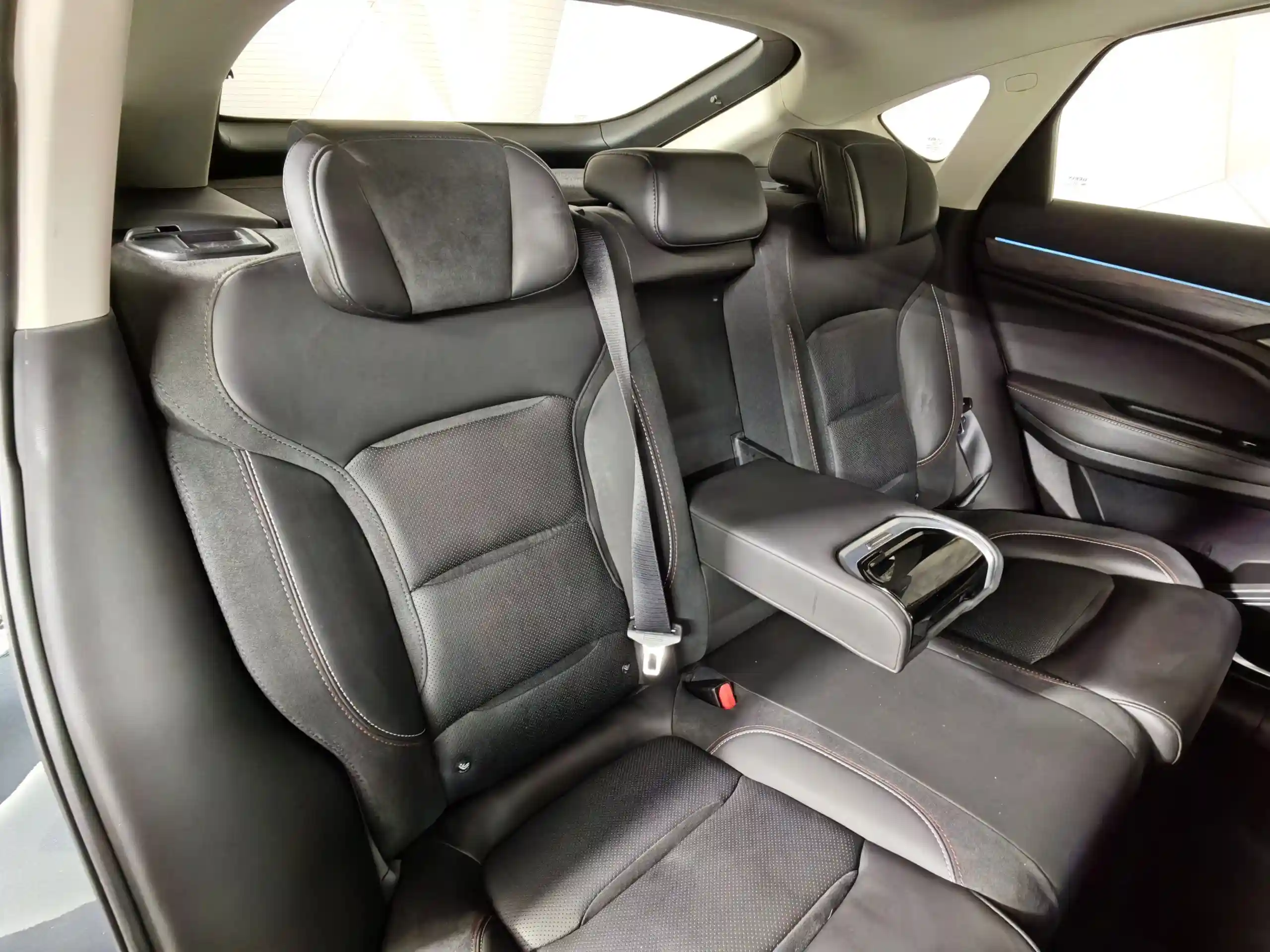 Geely Tugella 2021