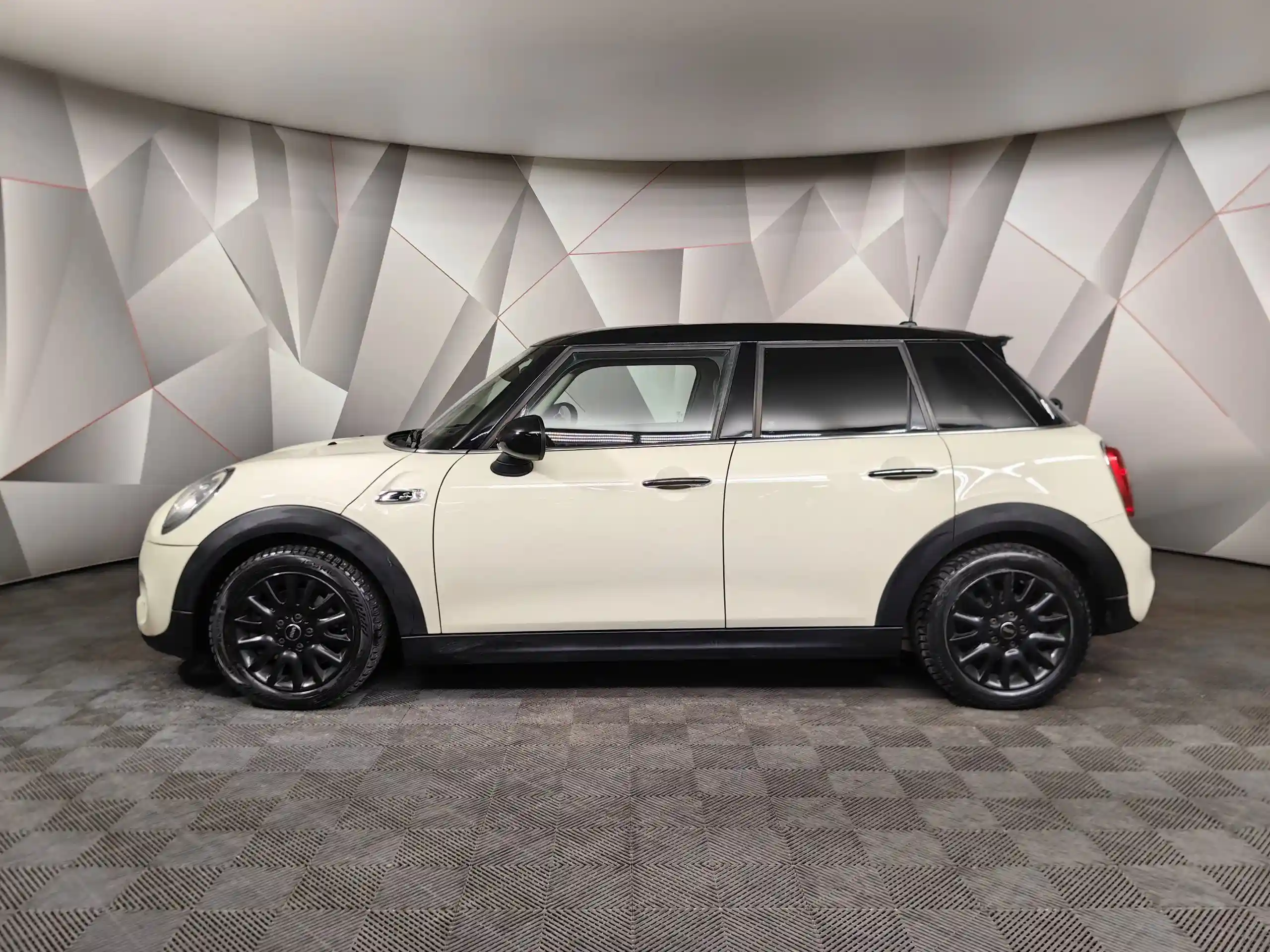 Mini 5 дверей 2017