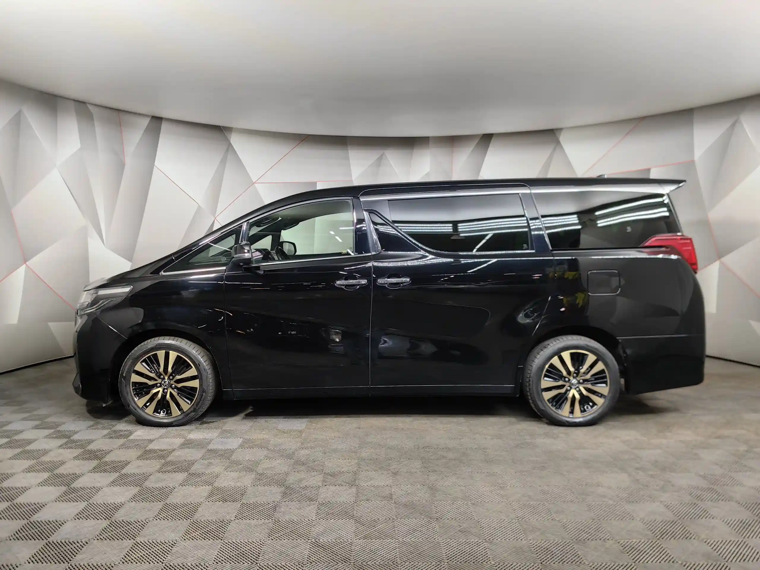 Toyota Alphard 2019