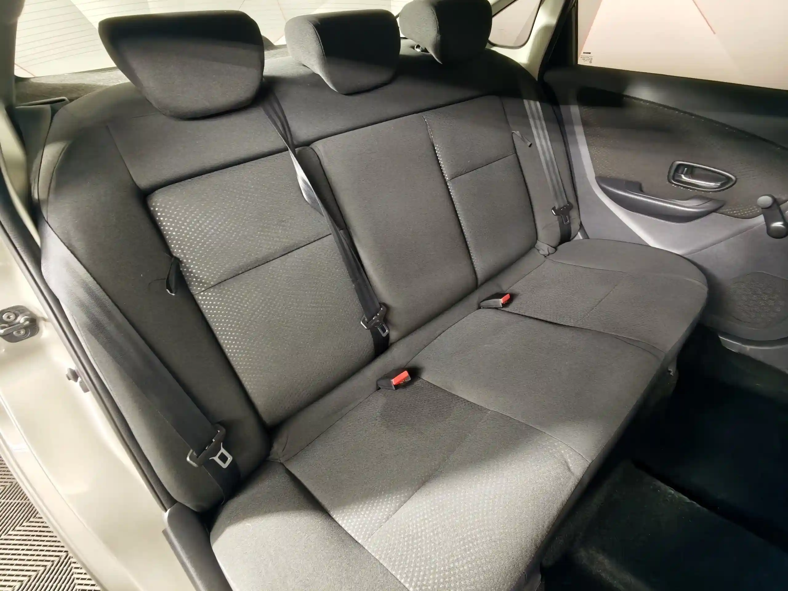 Nissan Almera 2015