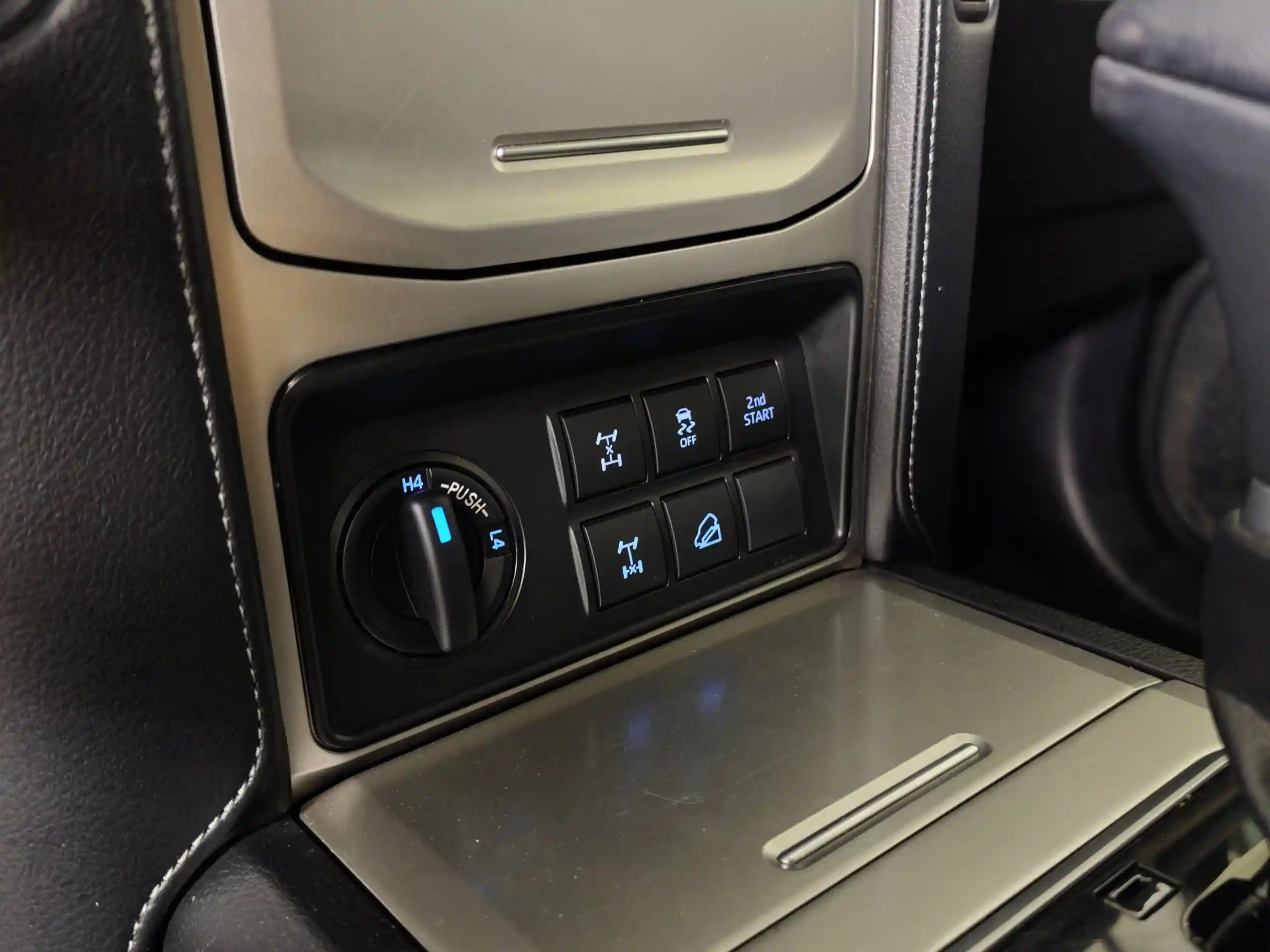 Toyota Land Cruiser Prado 2020