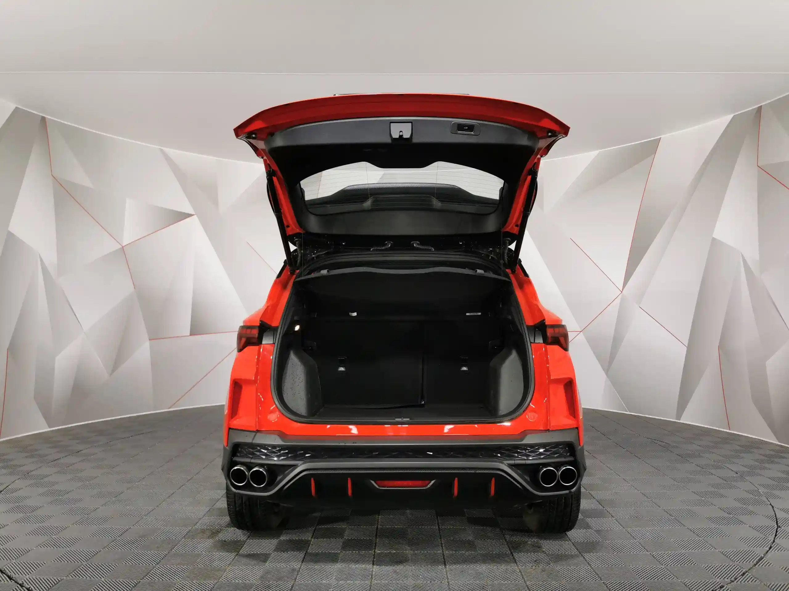Geely Coolray 2023