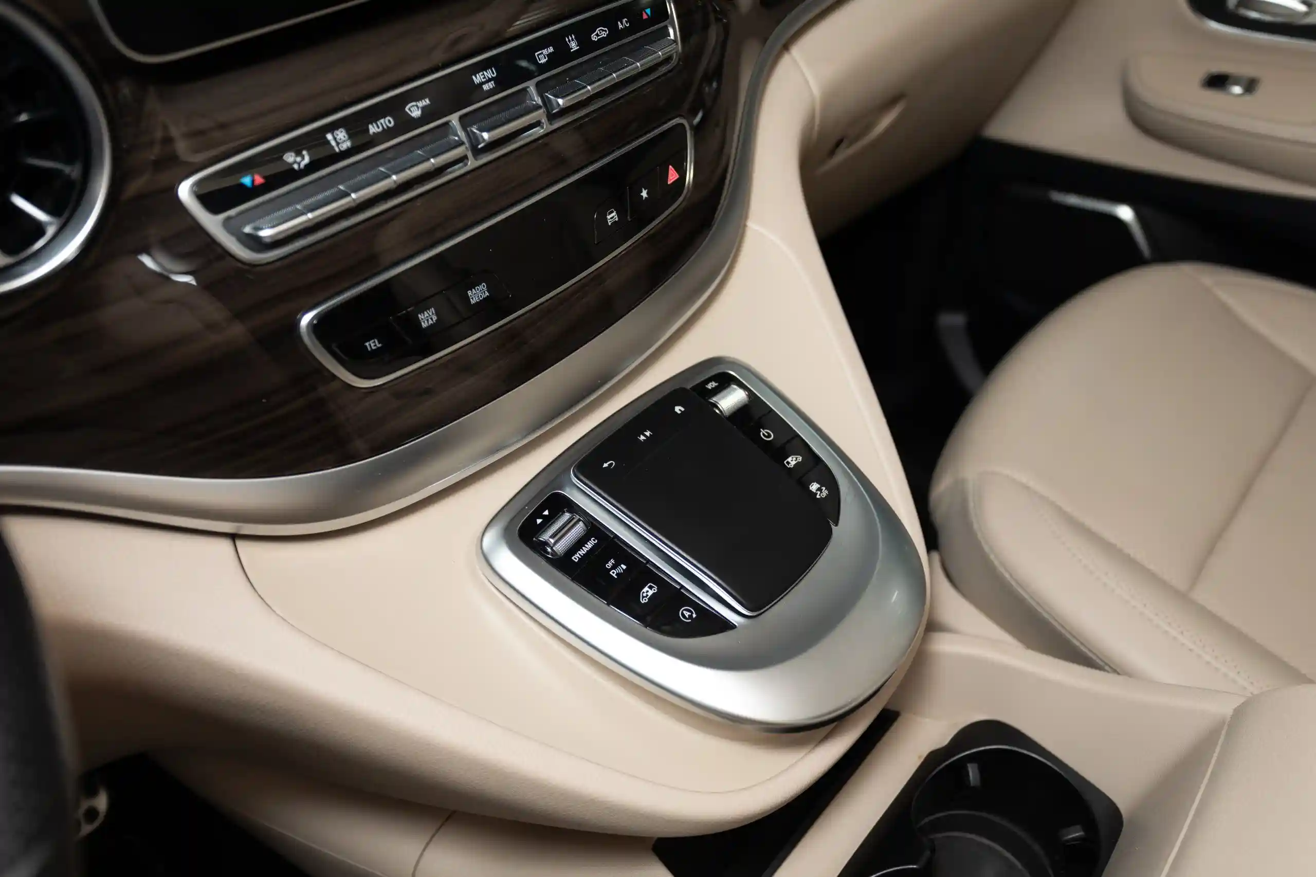 Mercedes-Benz V-Класс 2021
