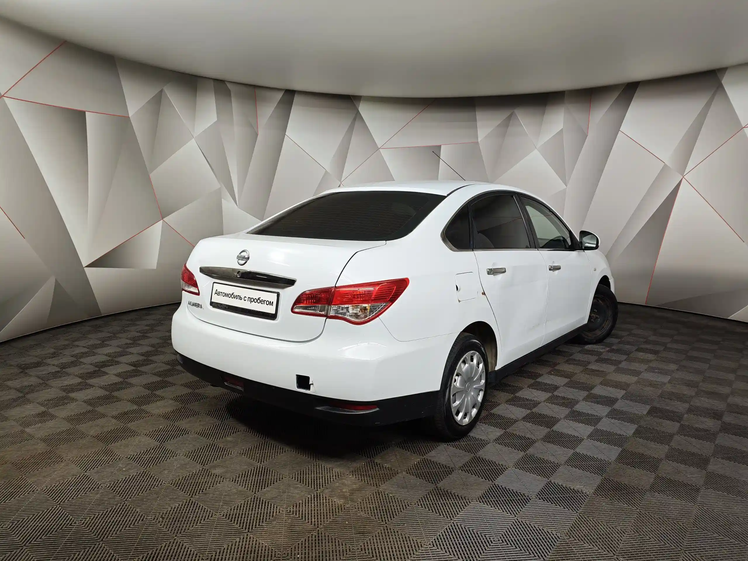 Nissan Almera 2015