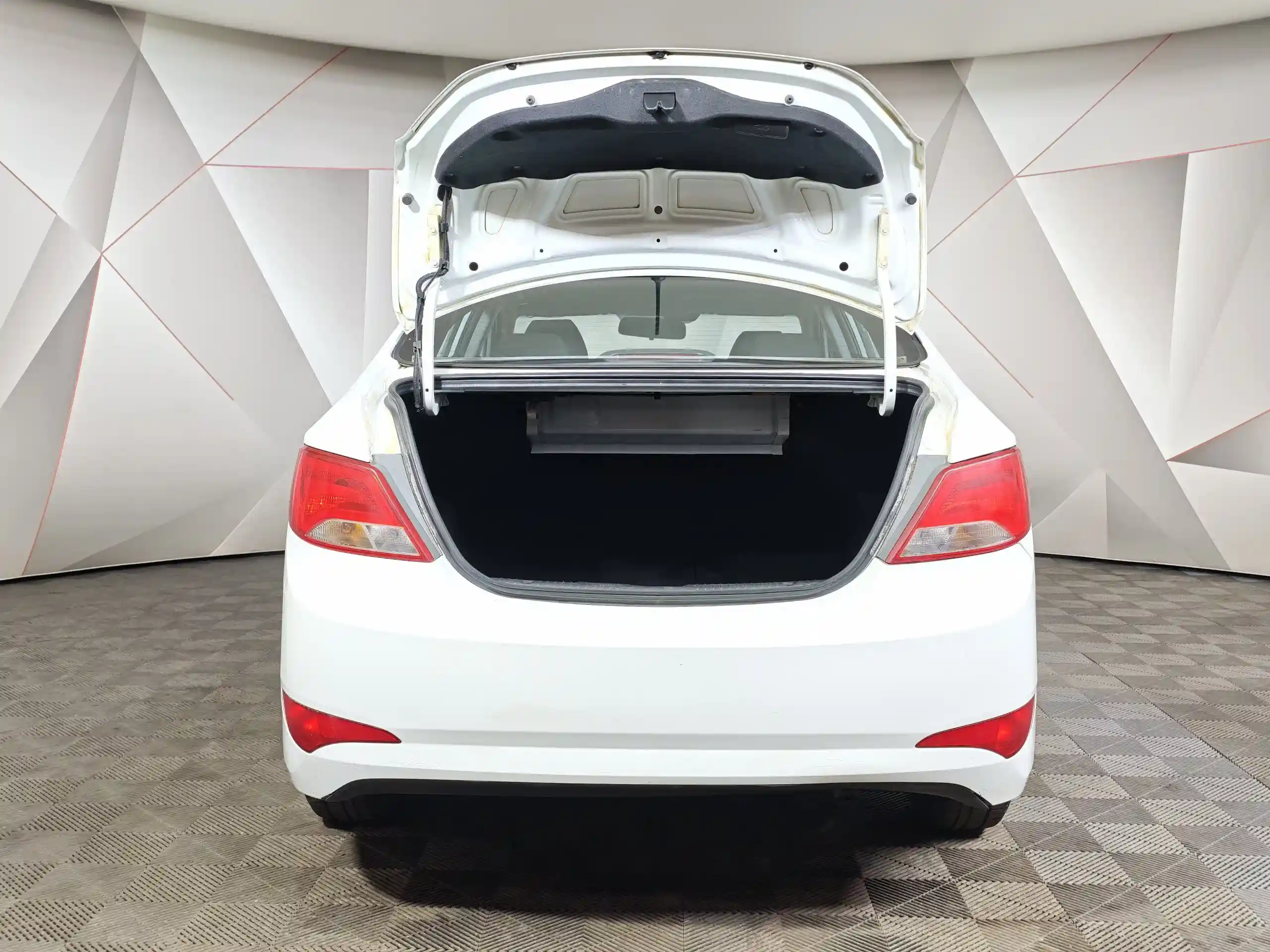 Hyundai Solaris 2014