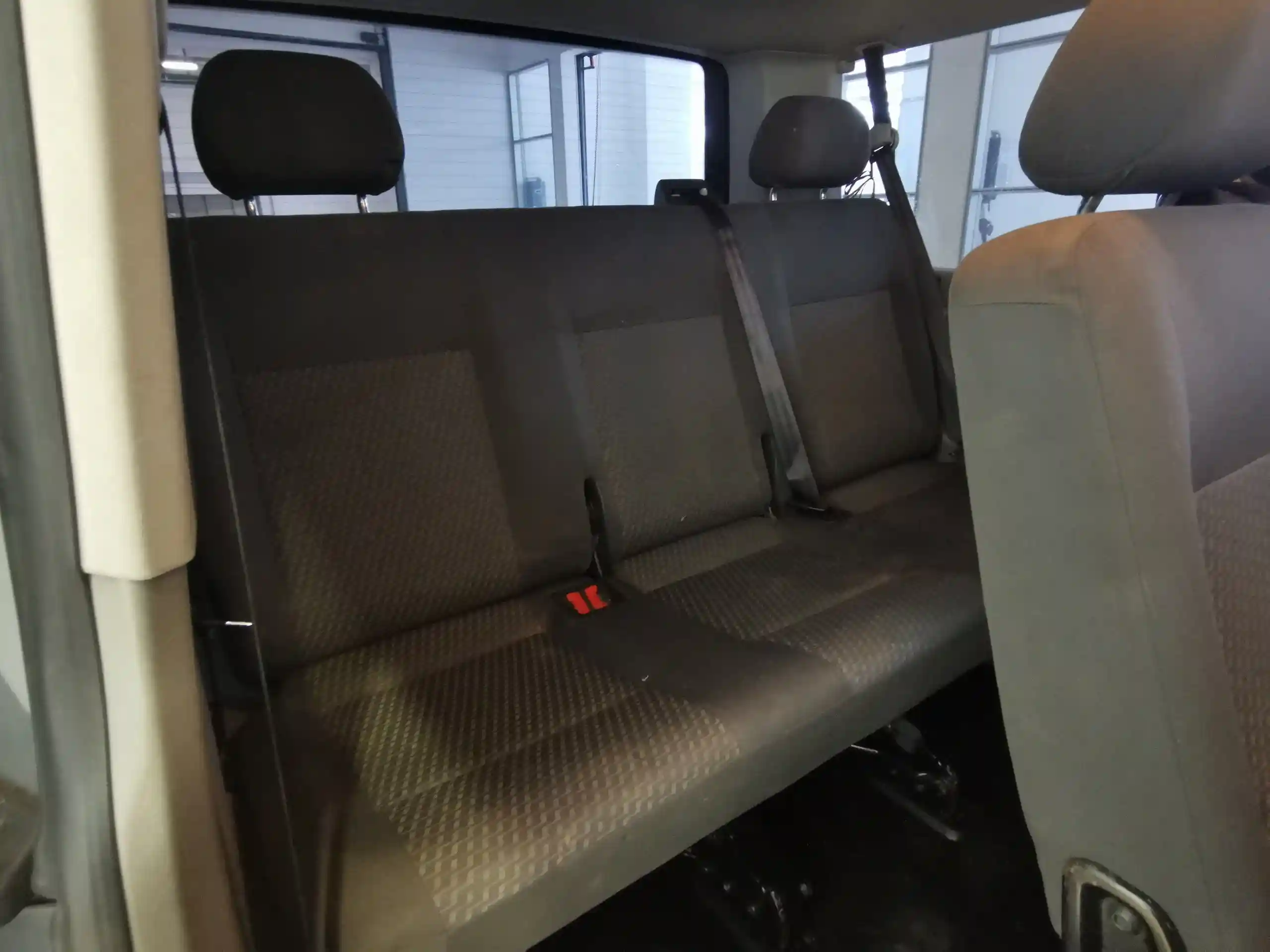 Volkswagen Caravelle 2011