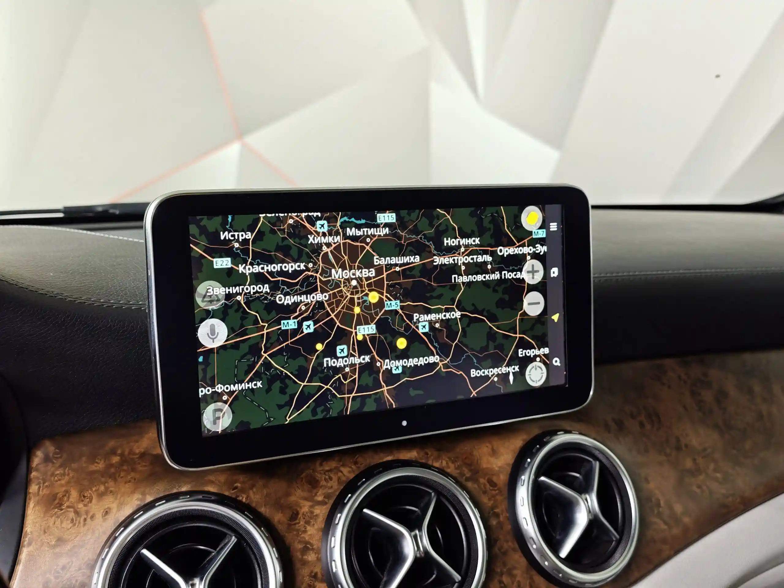 Mercedes-Benz GLA 2014