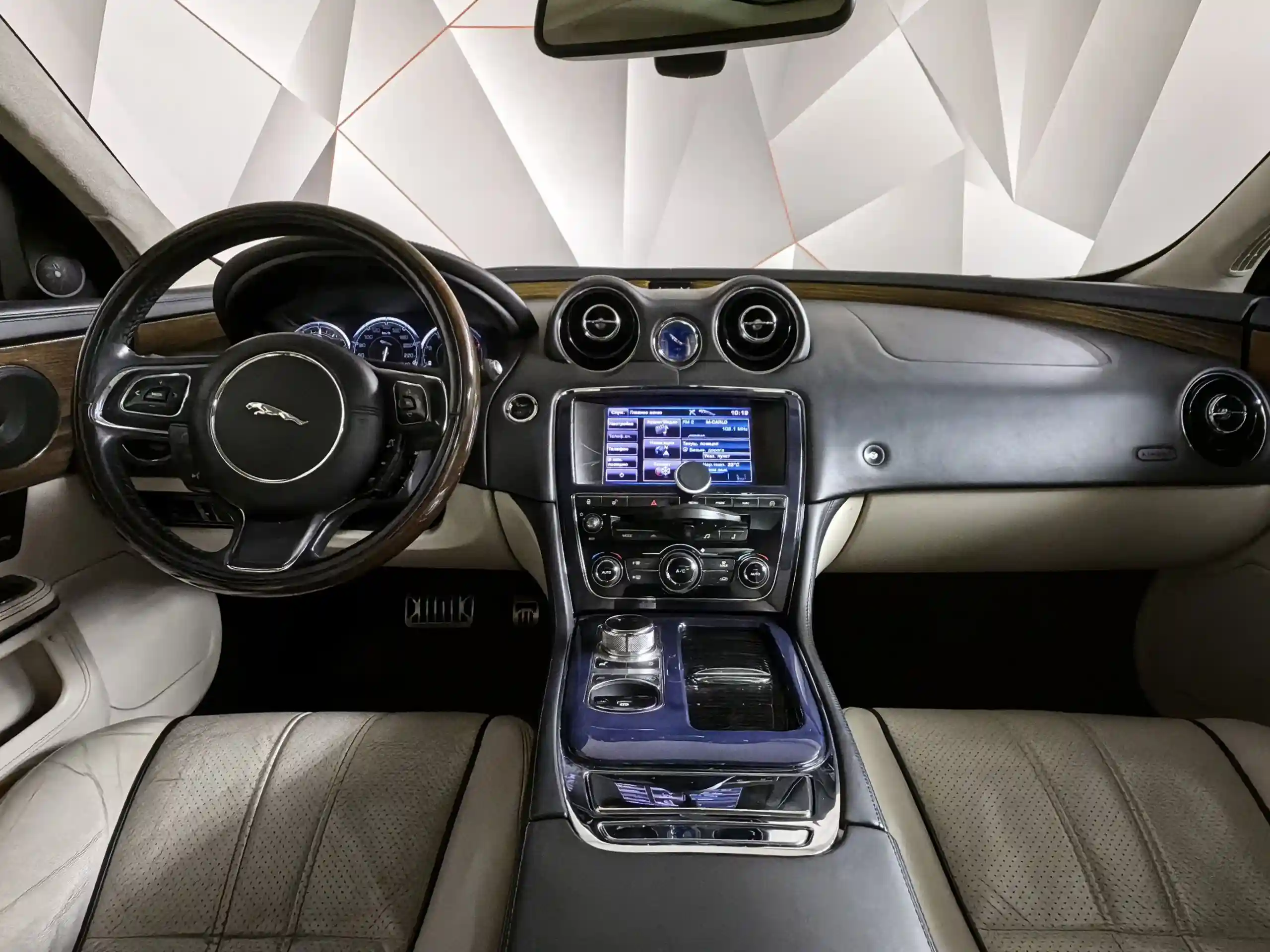 Jaguar XJ 2013