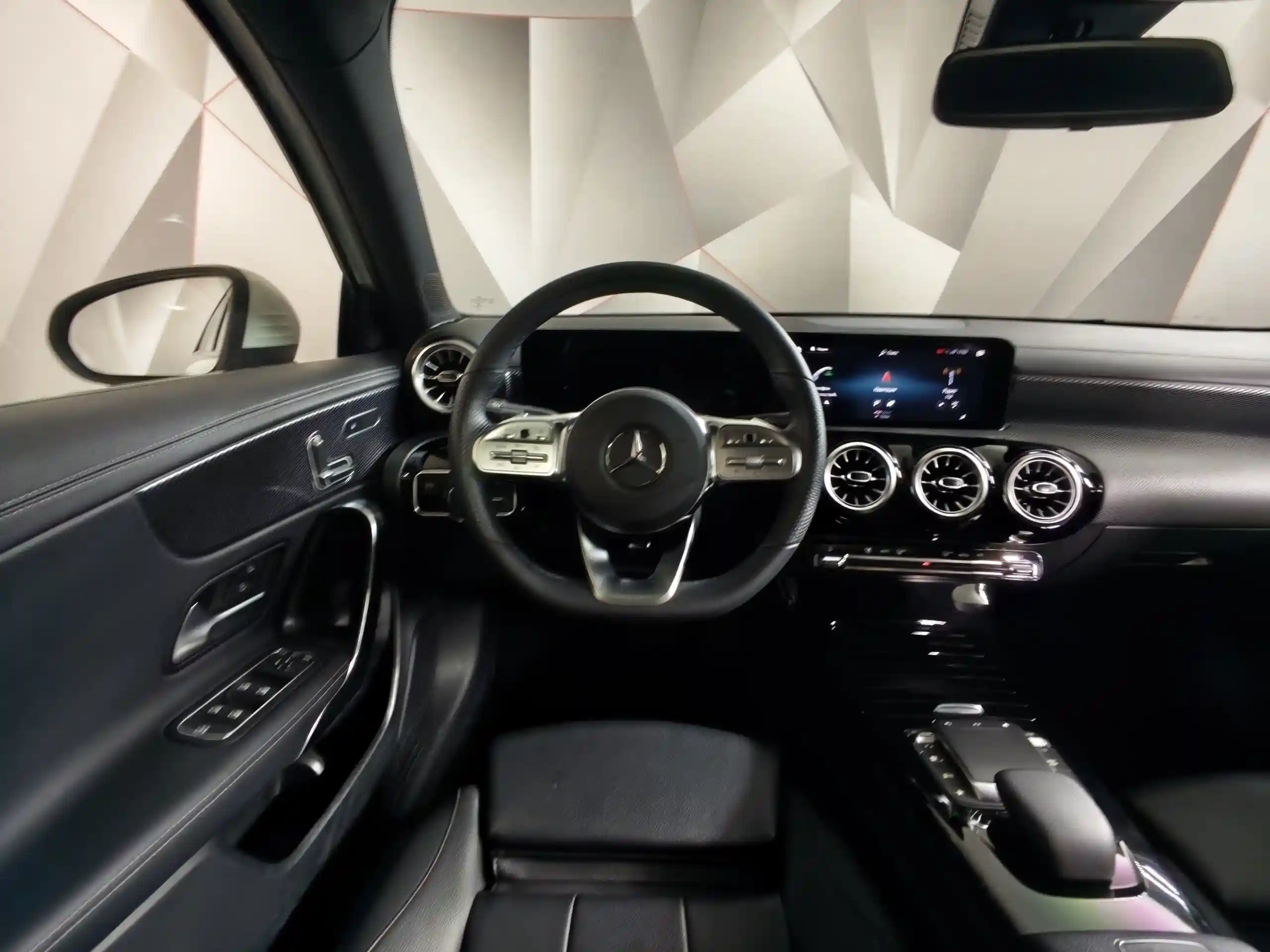 Mercedes-Benz A-Класс 2022
