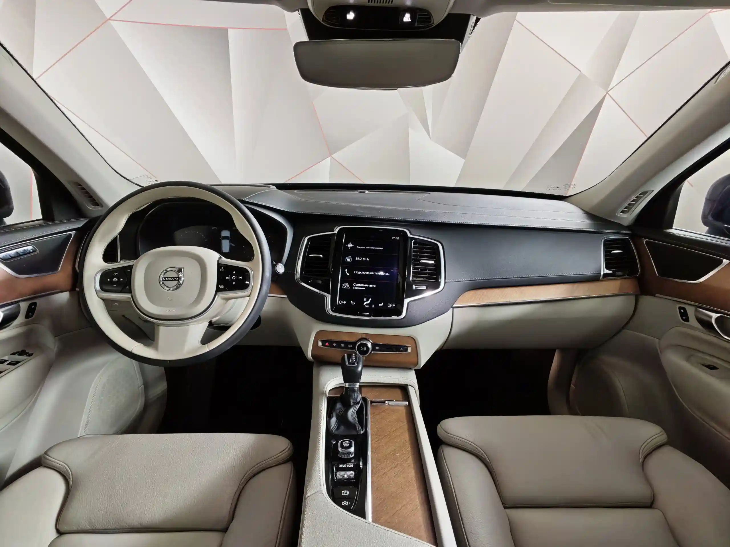 Volvo XC90 2019