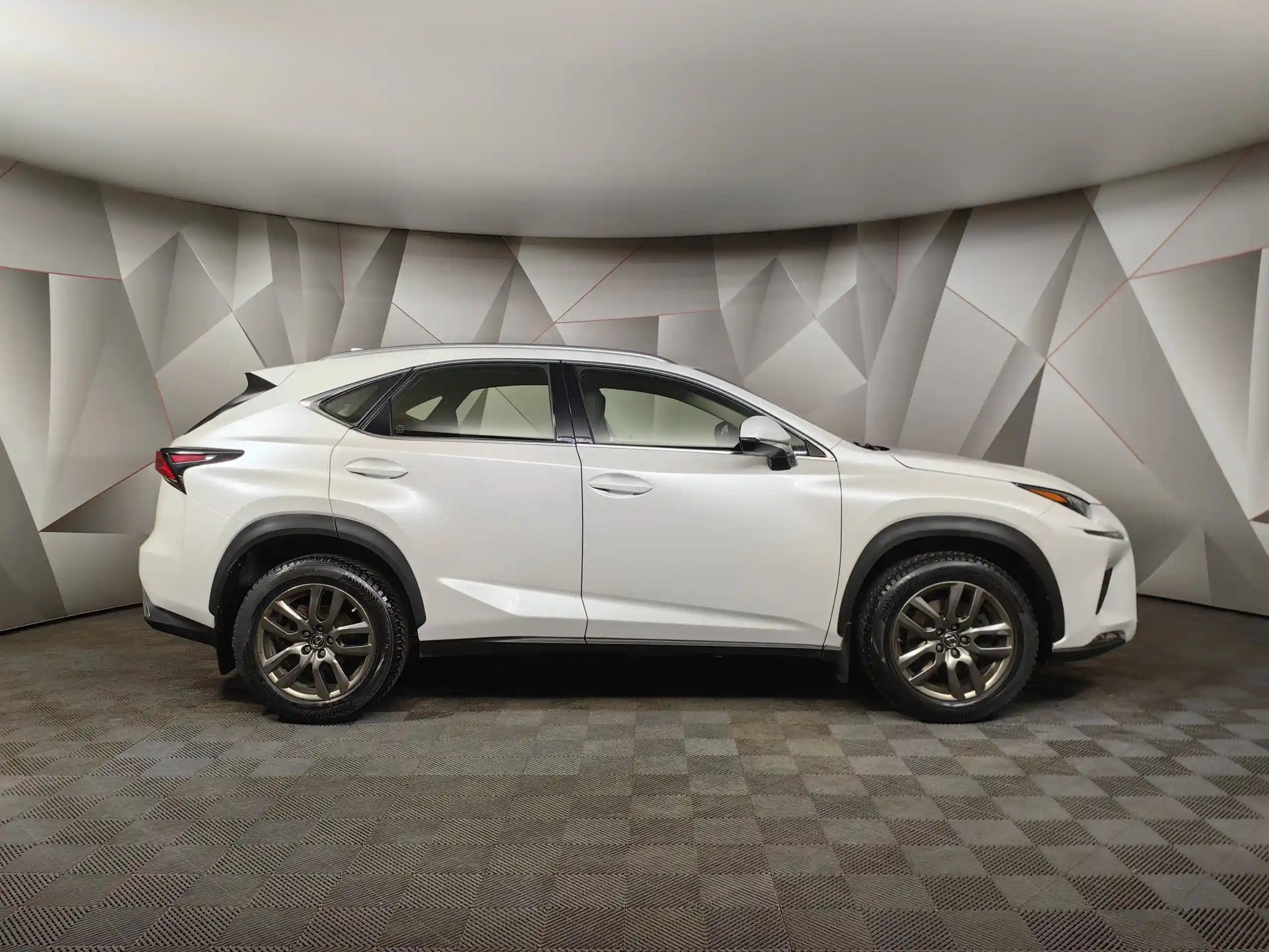 Lexus NX 2018