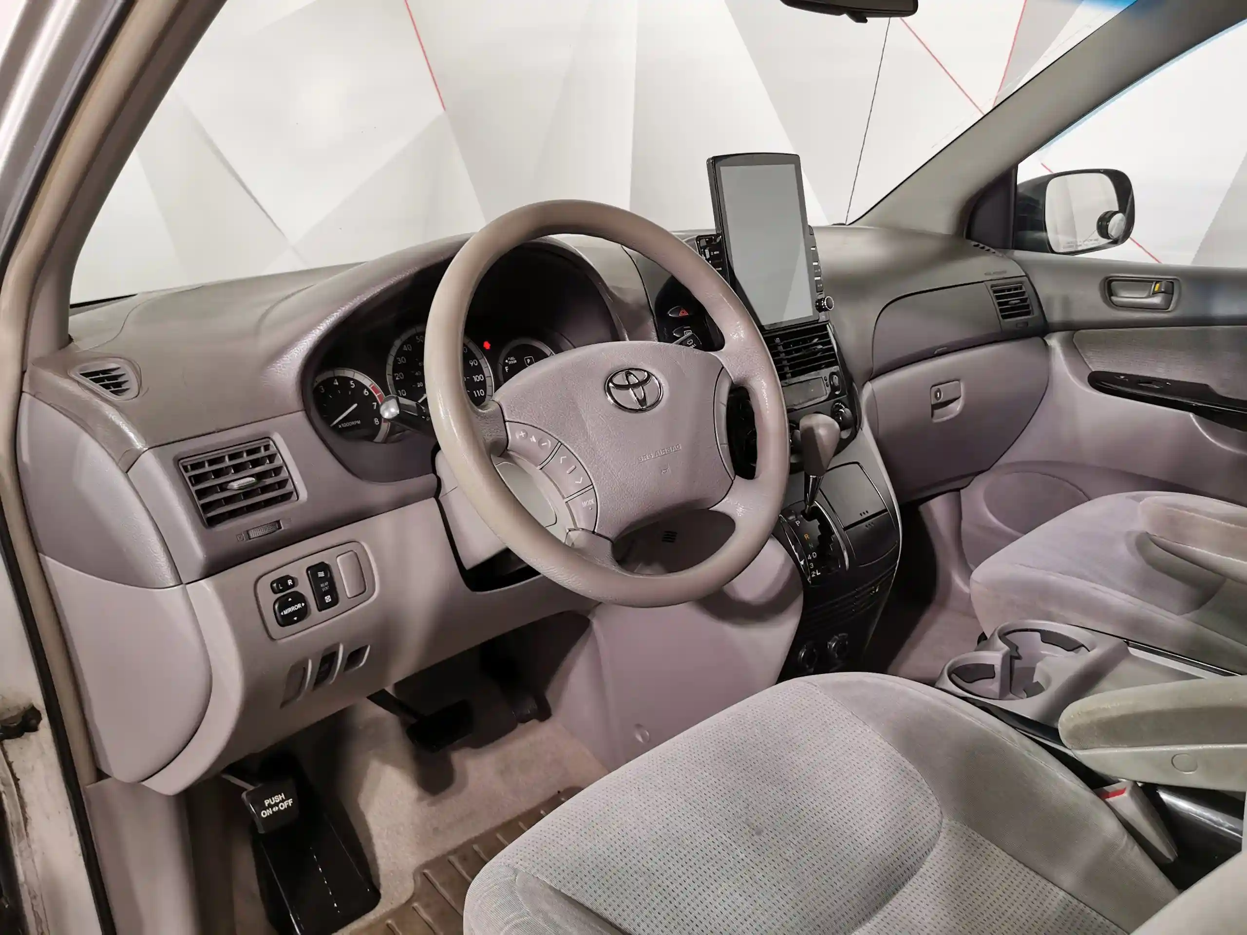 Toyota Sienna 2004
