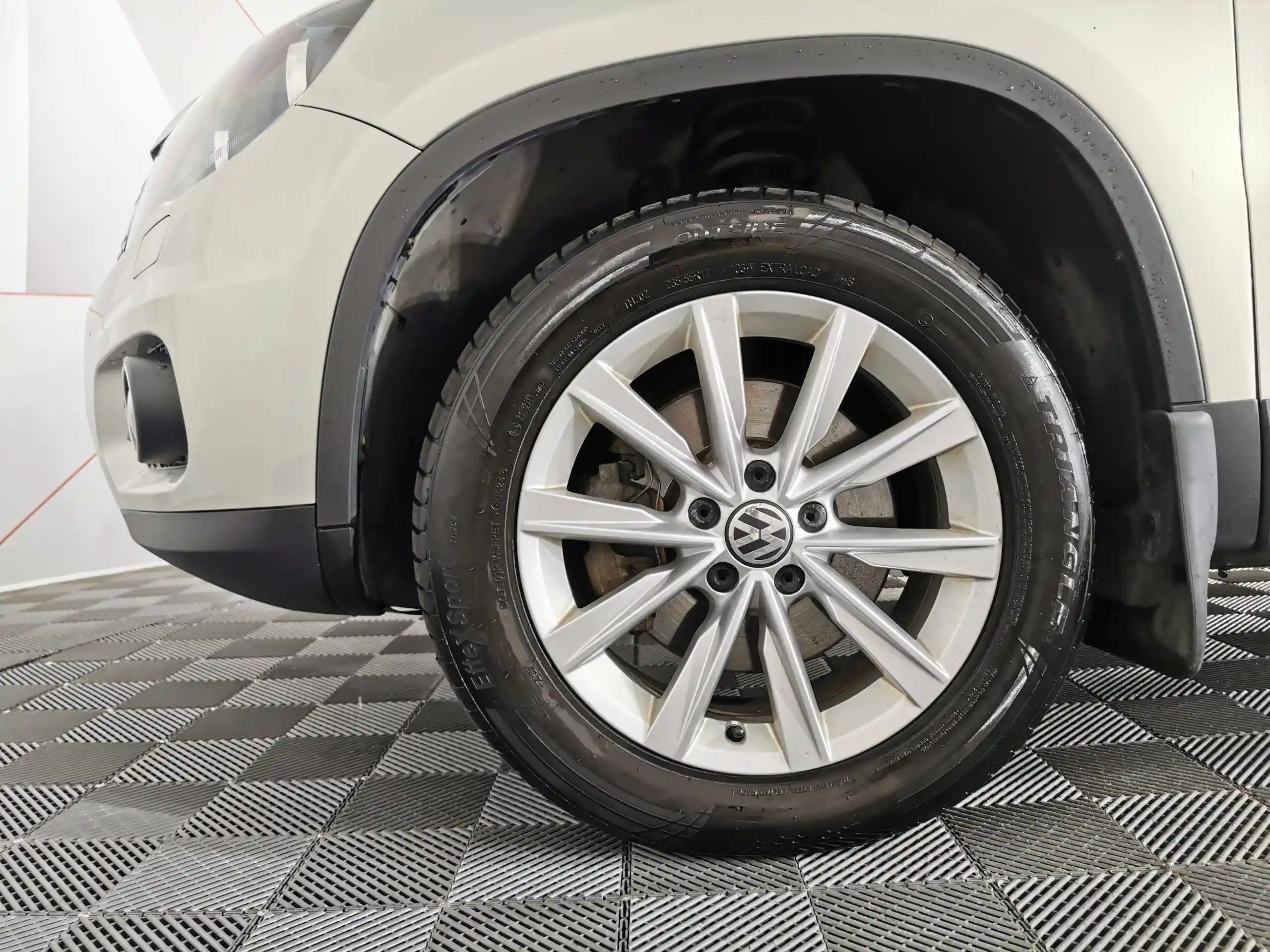 Volkswagen Tiguan 2011