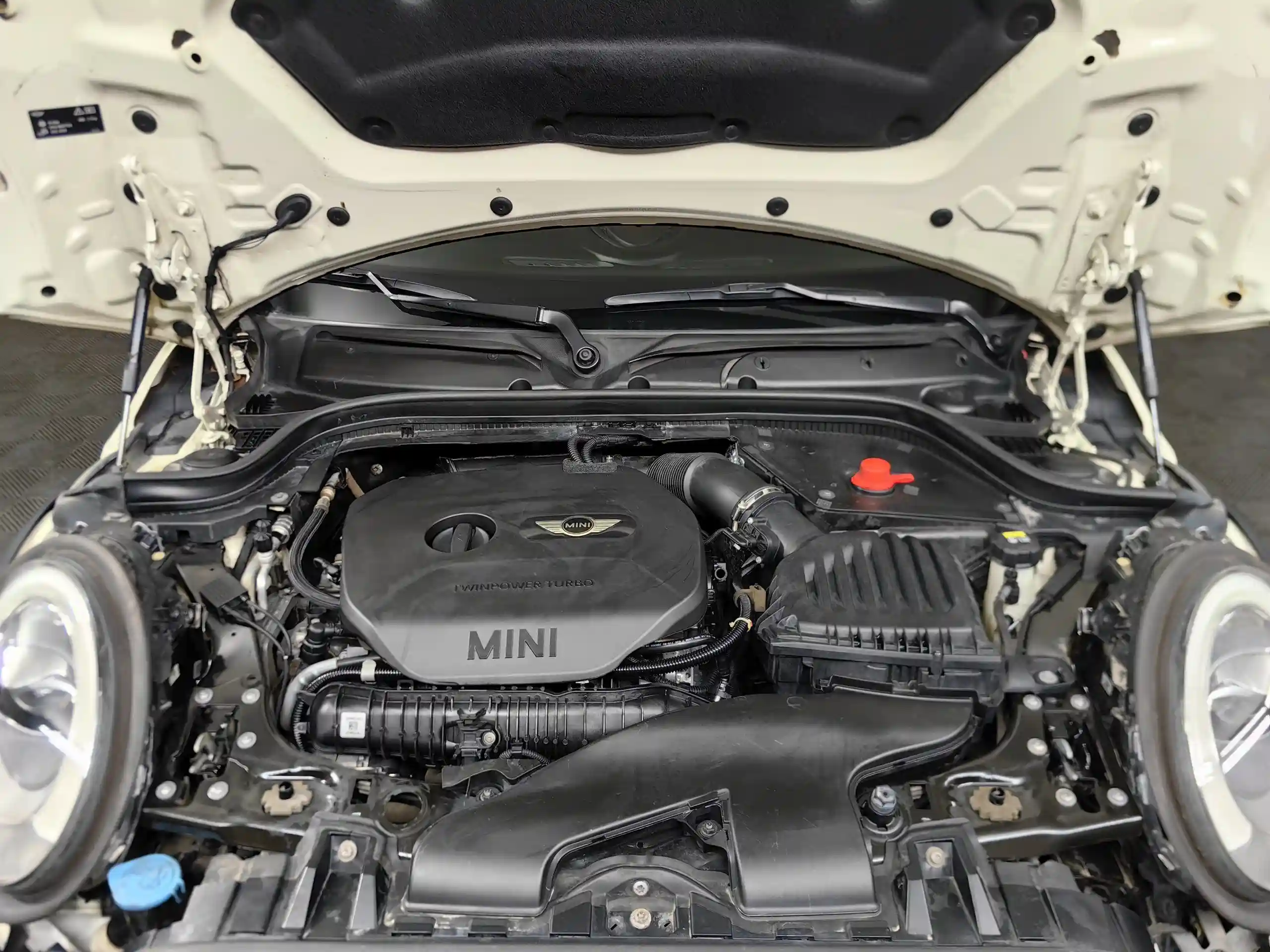 Mini 5 дверей 2017