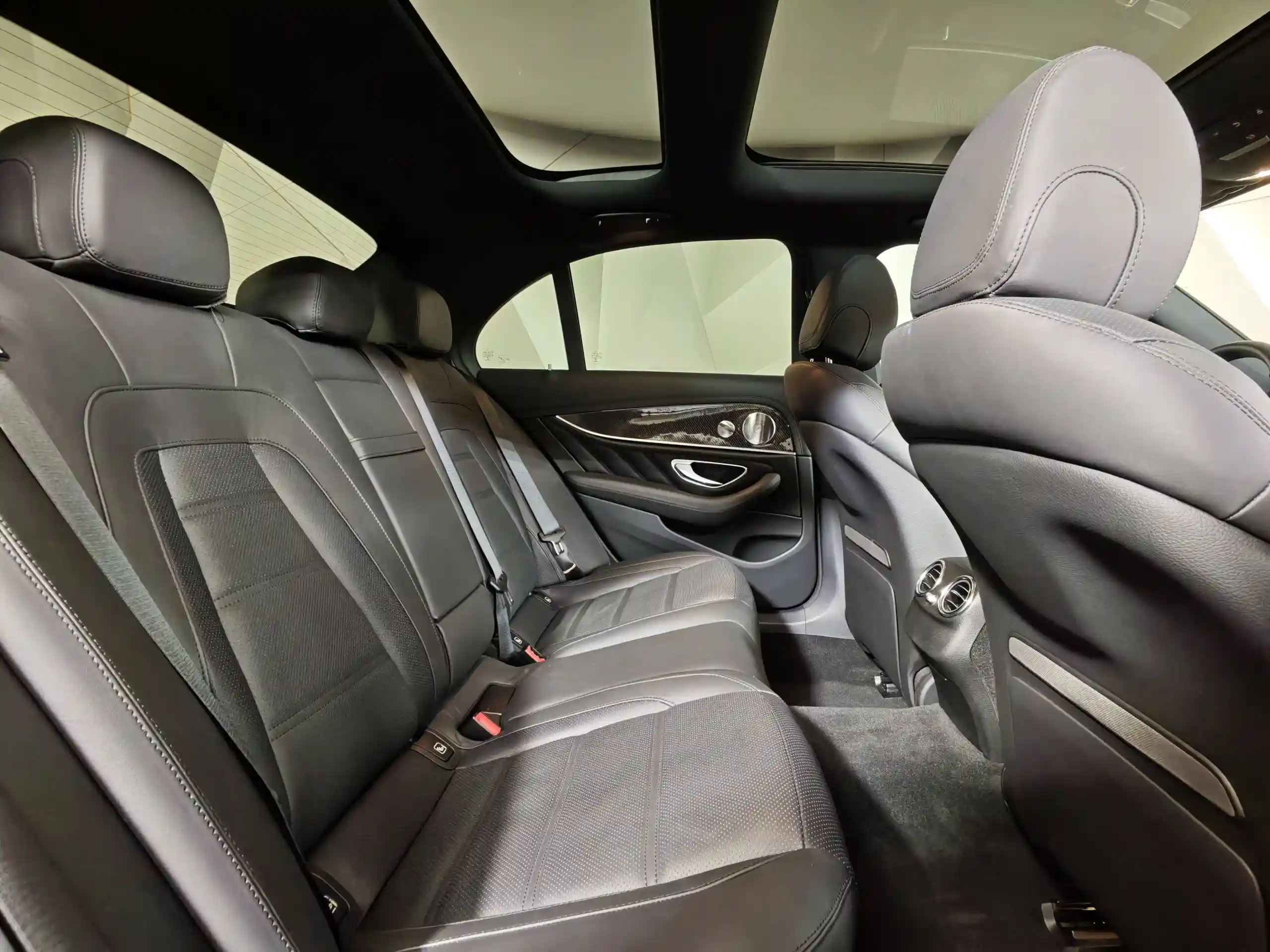 Mercedes-Benz E-Класс 2020