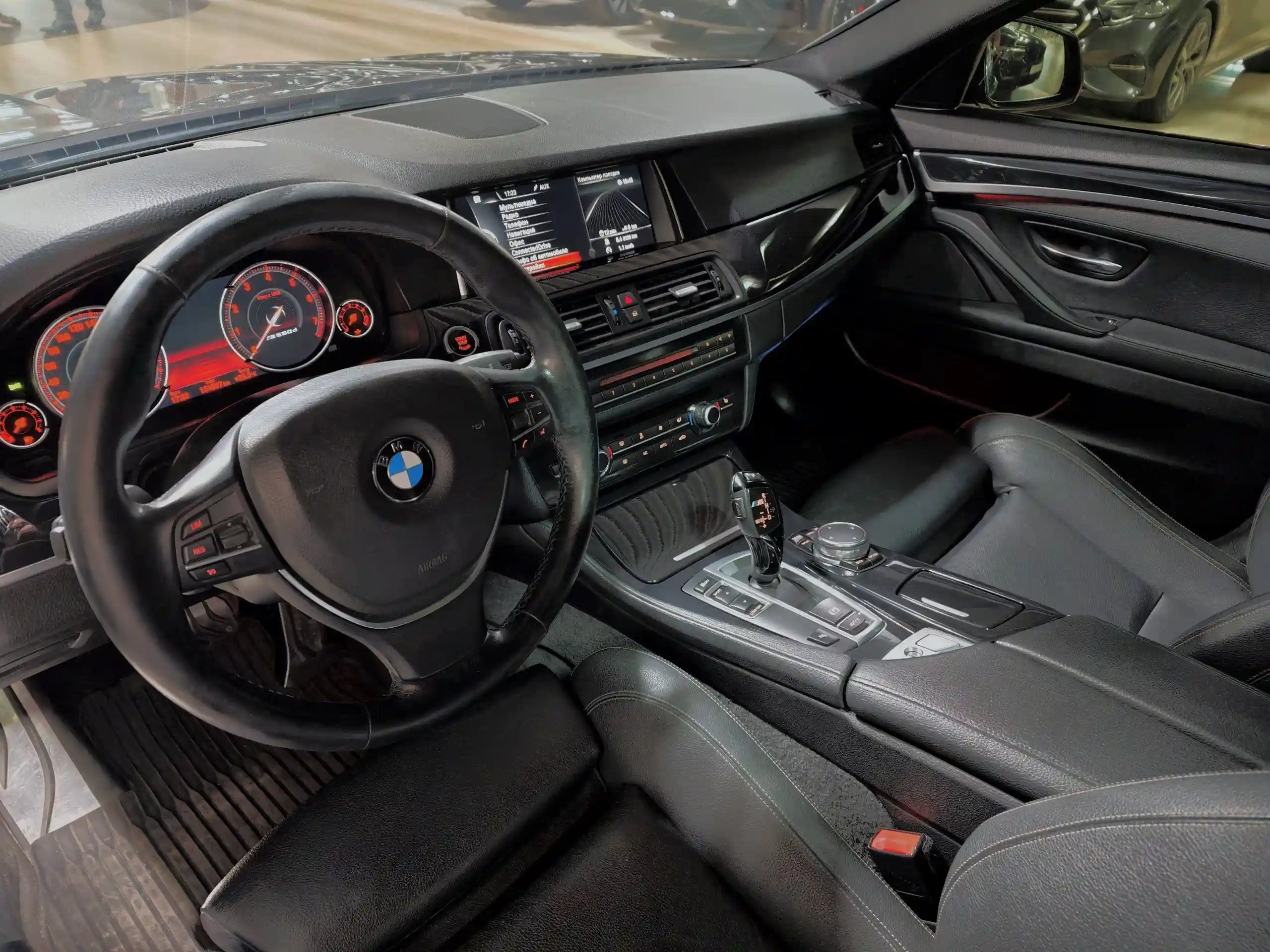 BMW 5 серия 2015