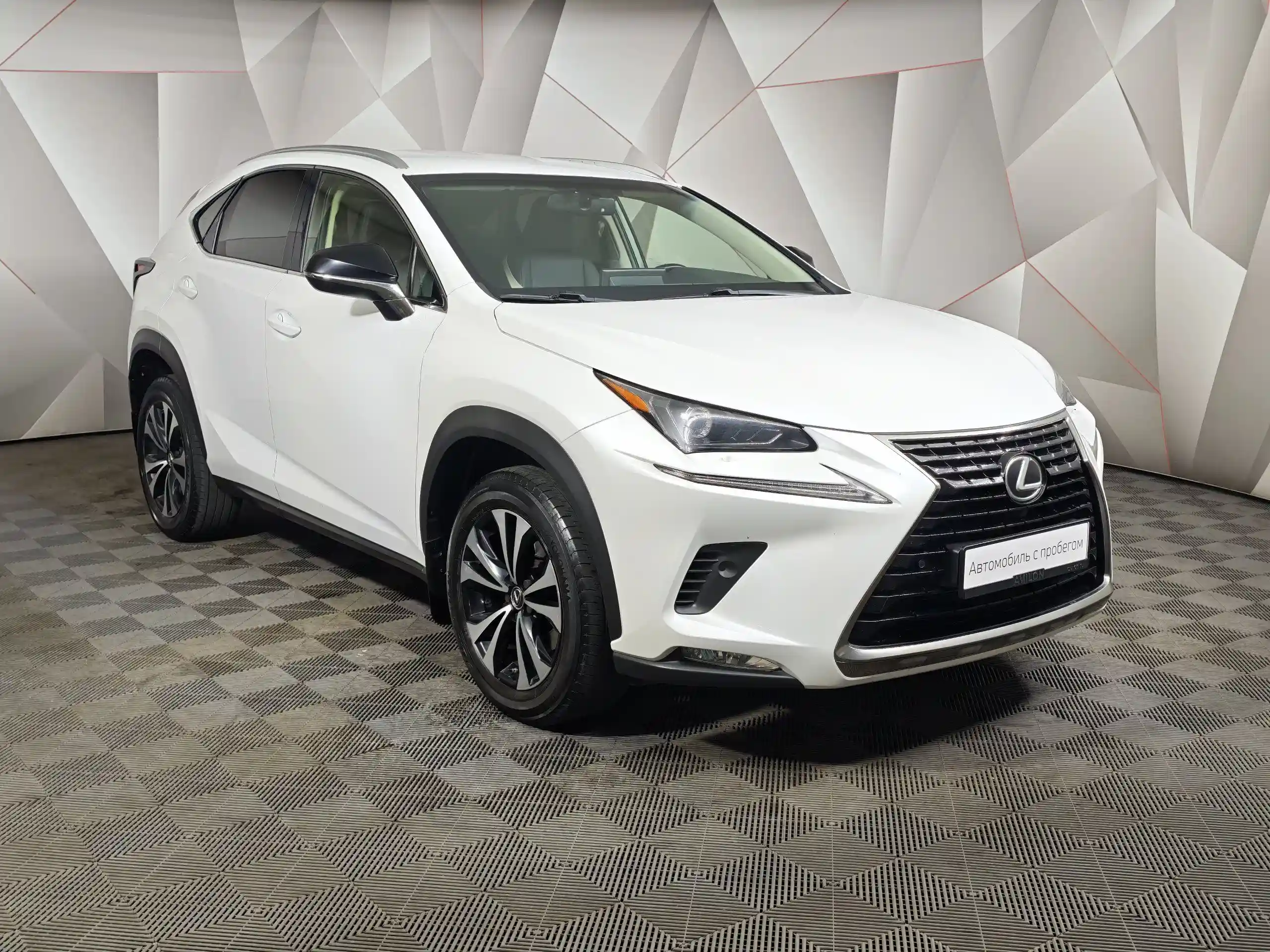 Lexus NX 2019