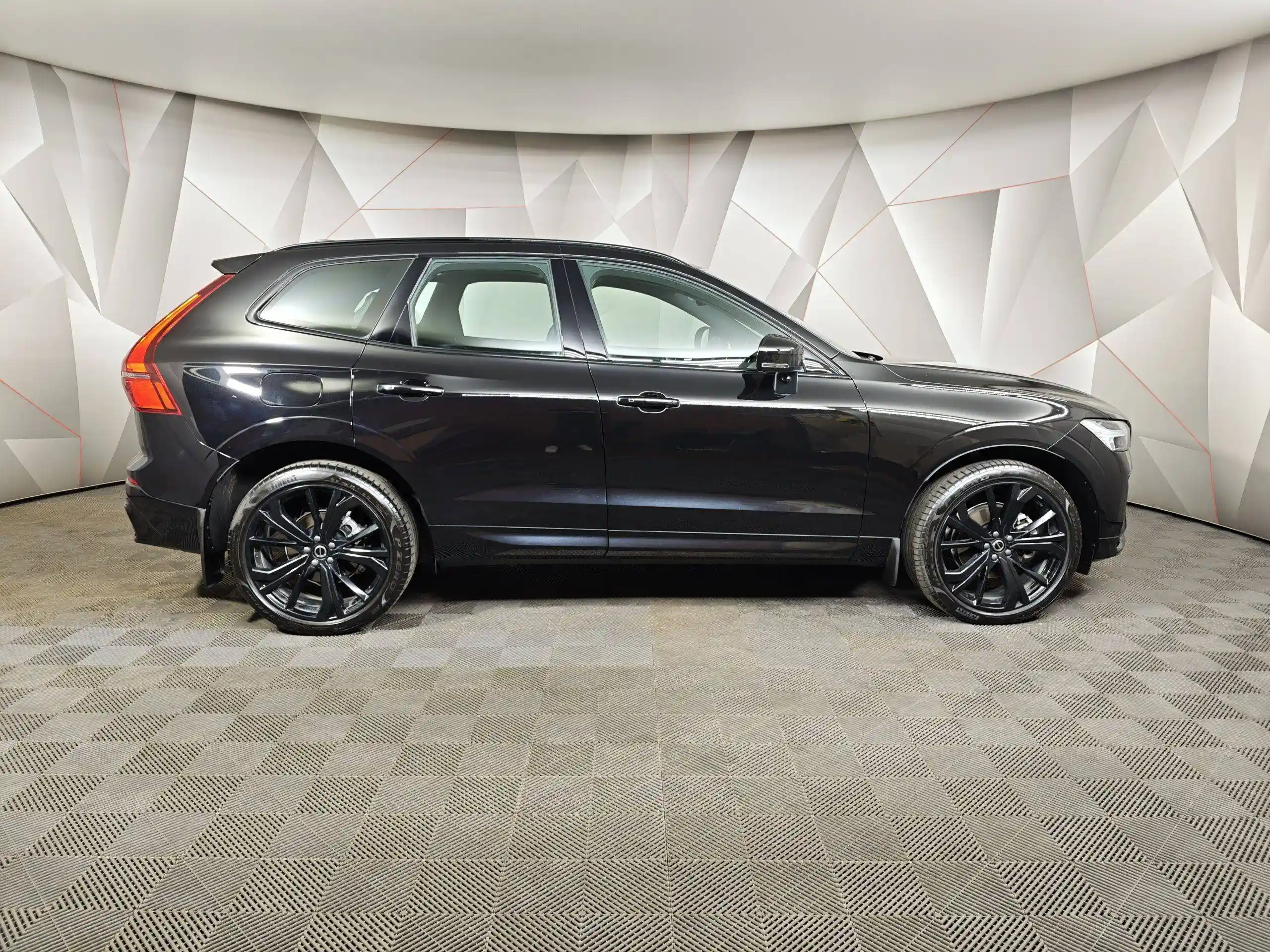 Volvo XC60 2025