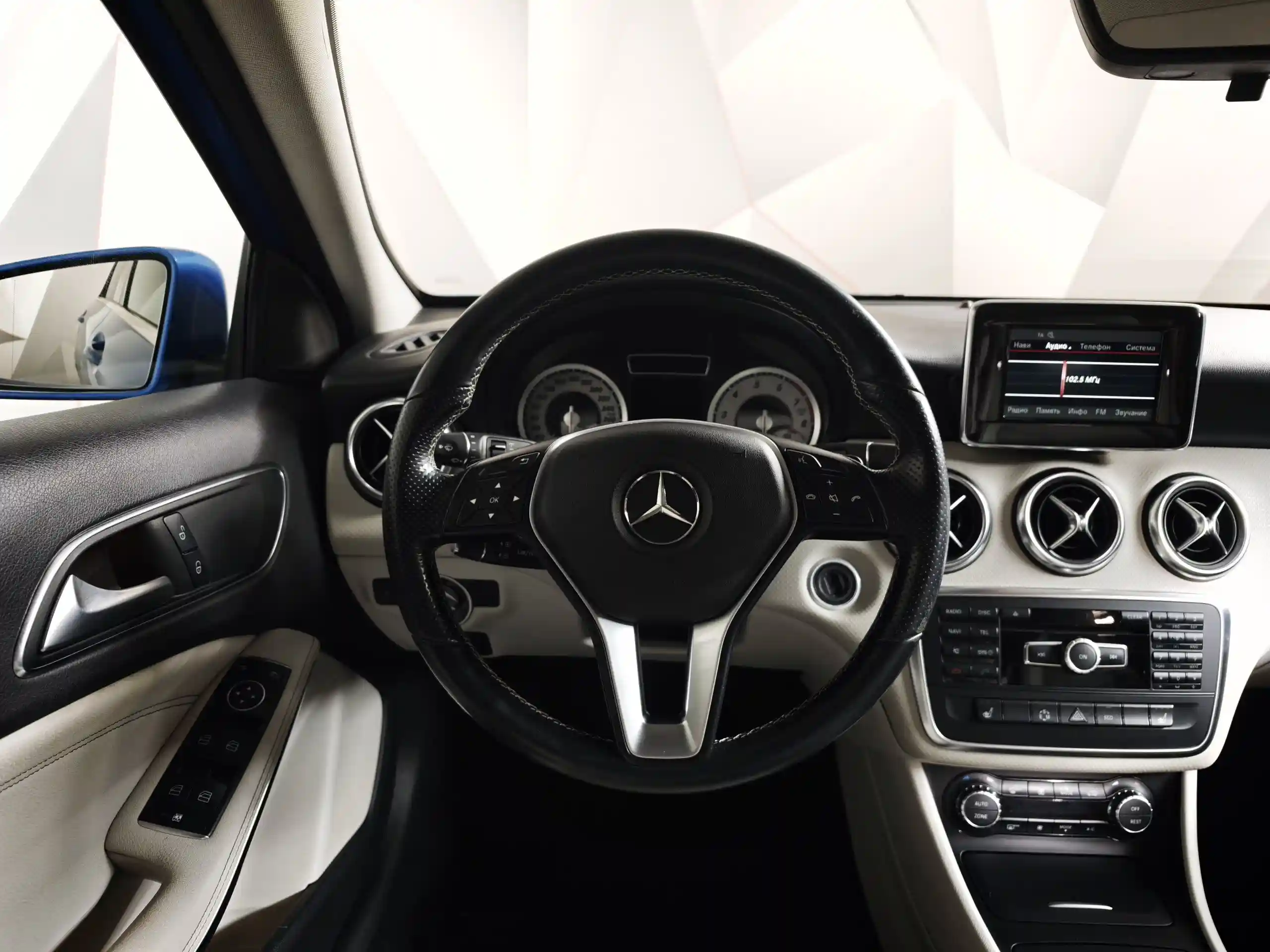 Mercedes-Benz A-Класс 2014
