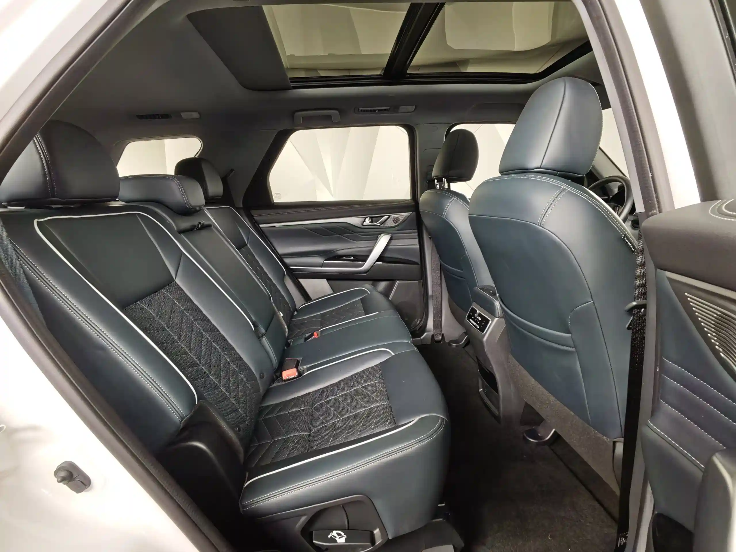 Changan CS95 2024
