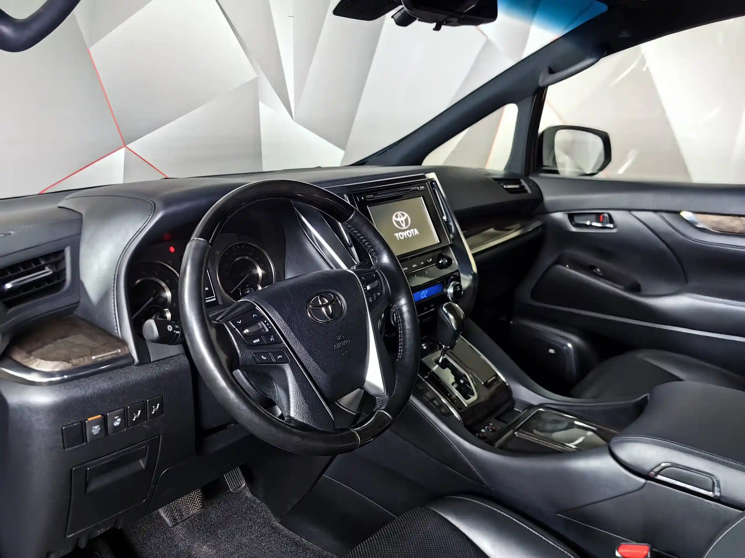 Toyota Alphard 2019