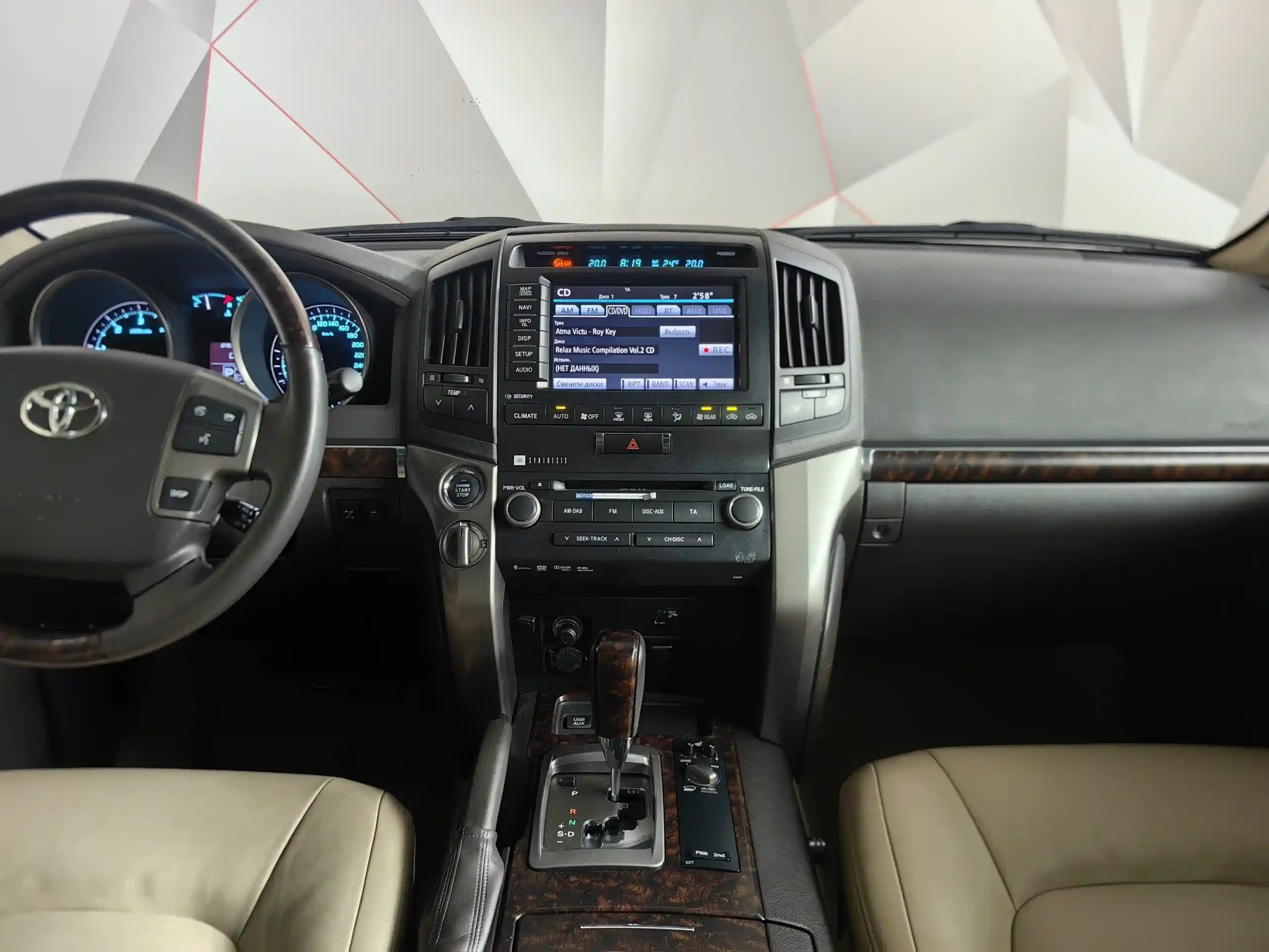 Toyota Land Cruiser 2011