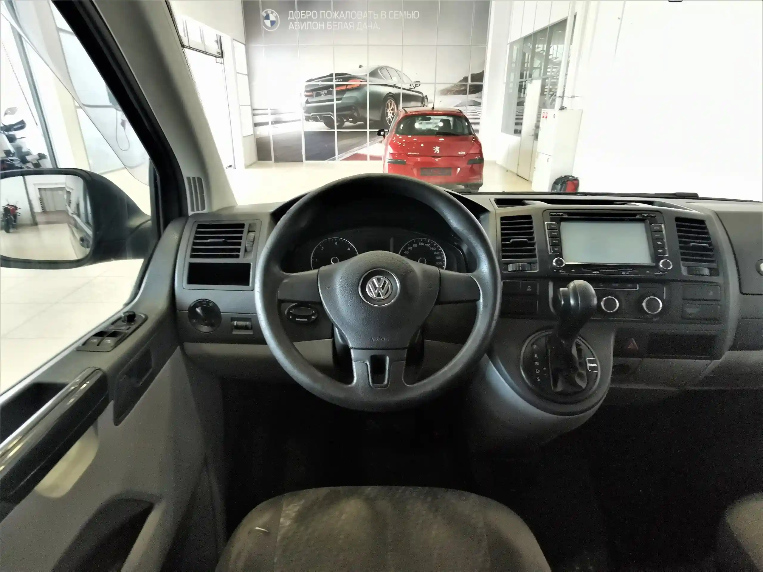 Volkswagen Caravelle 2011