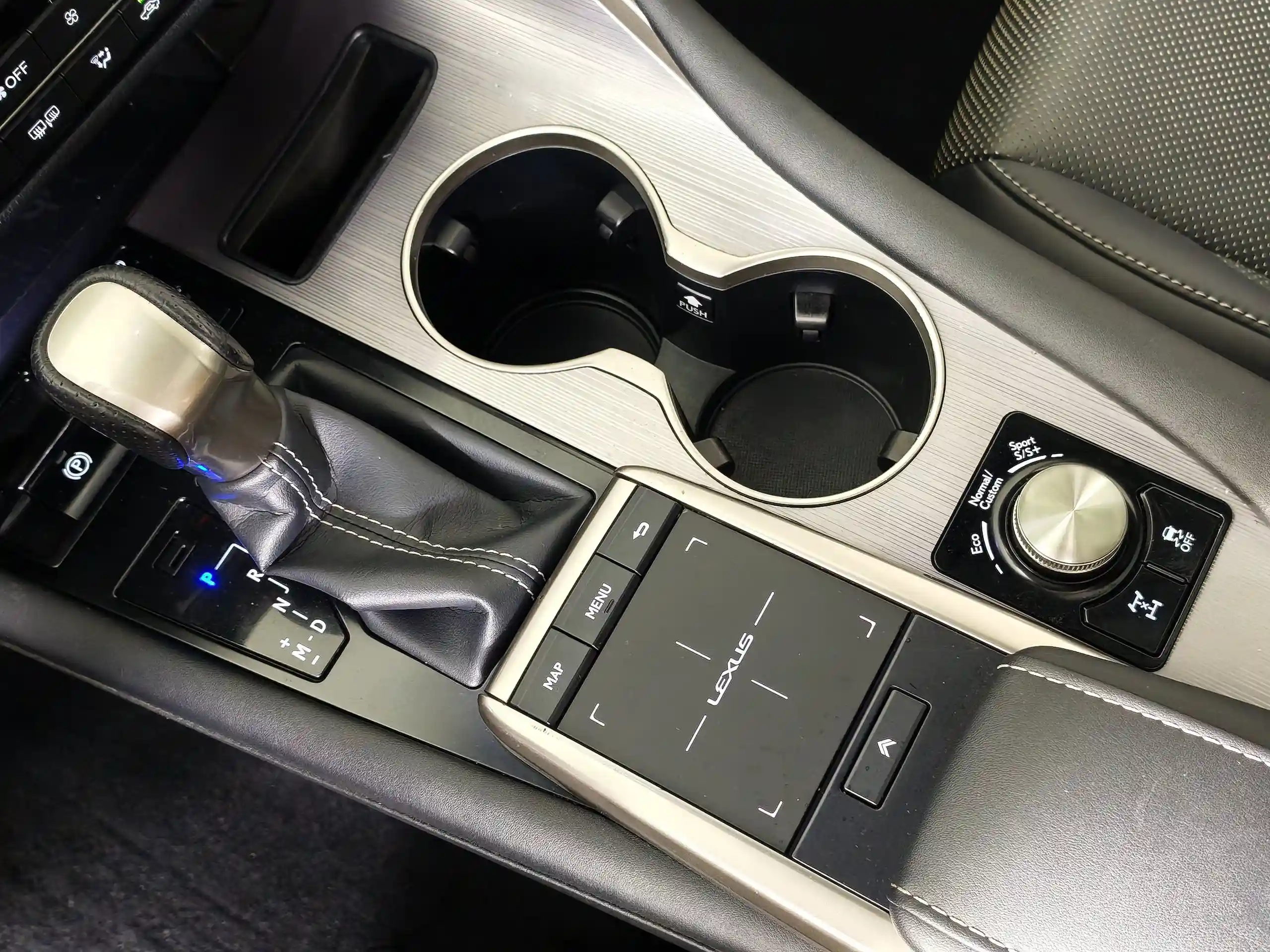 Lexus RX 2020