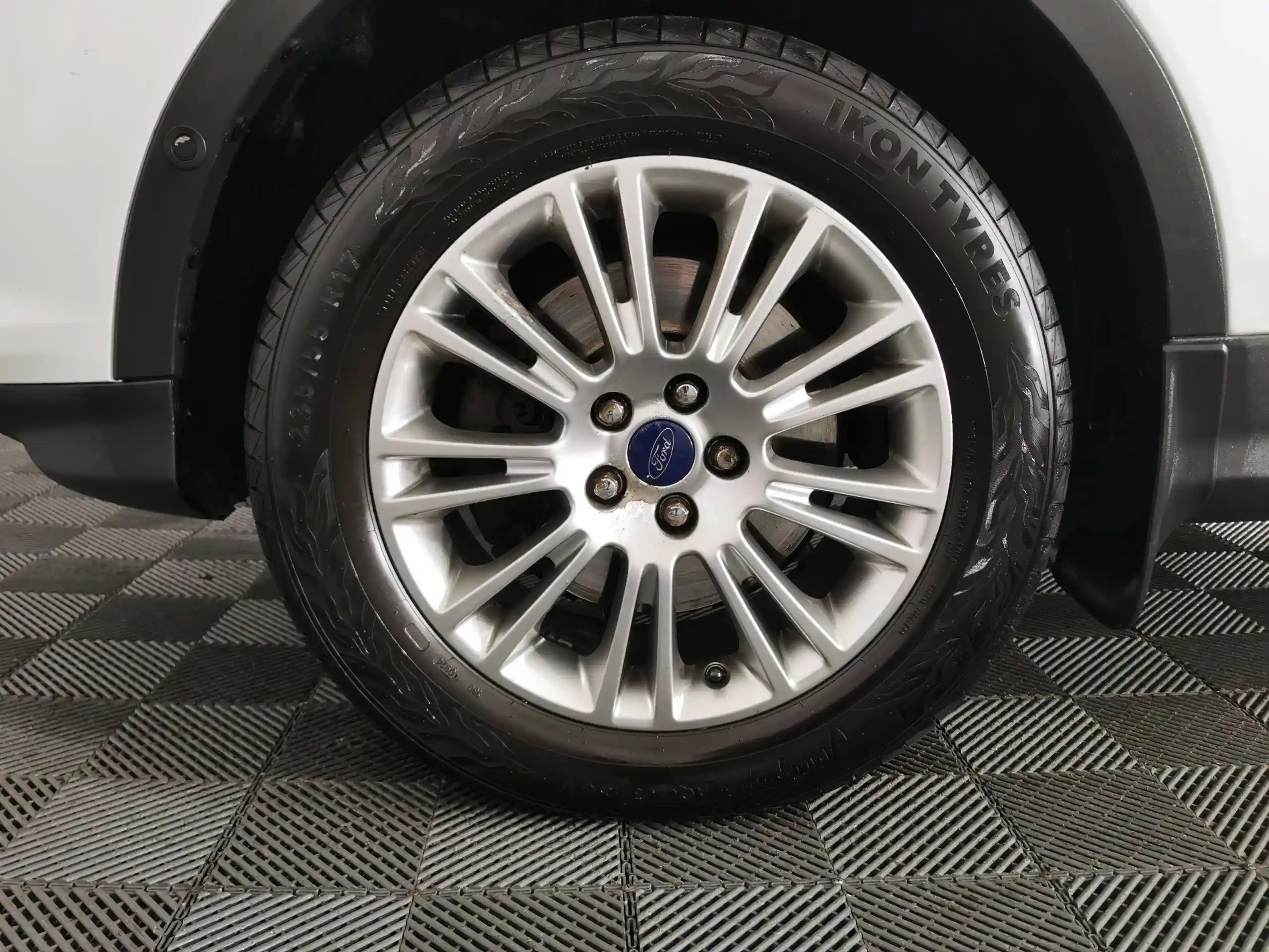 Ford Kuga 2015