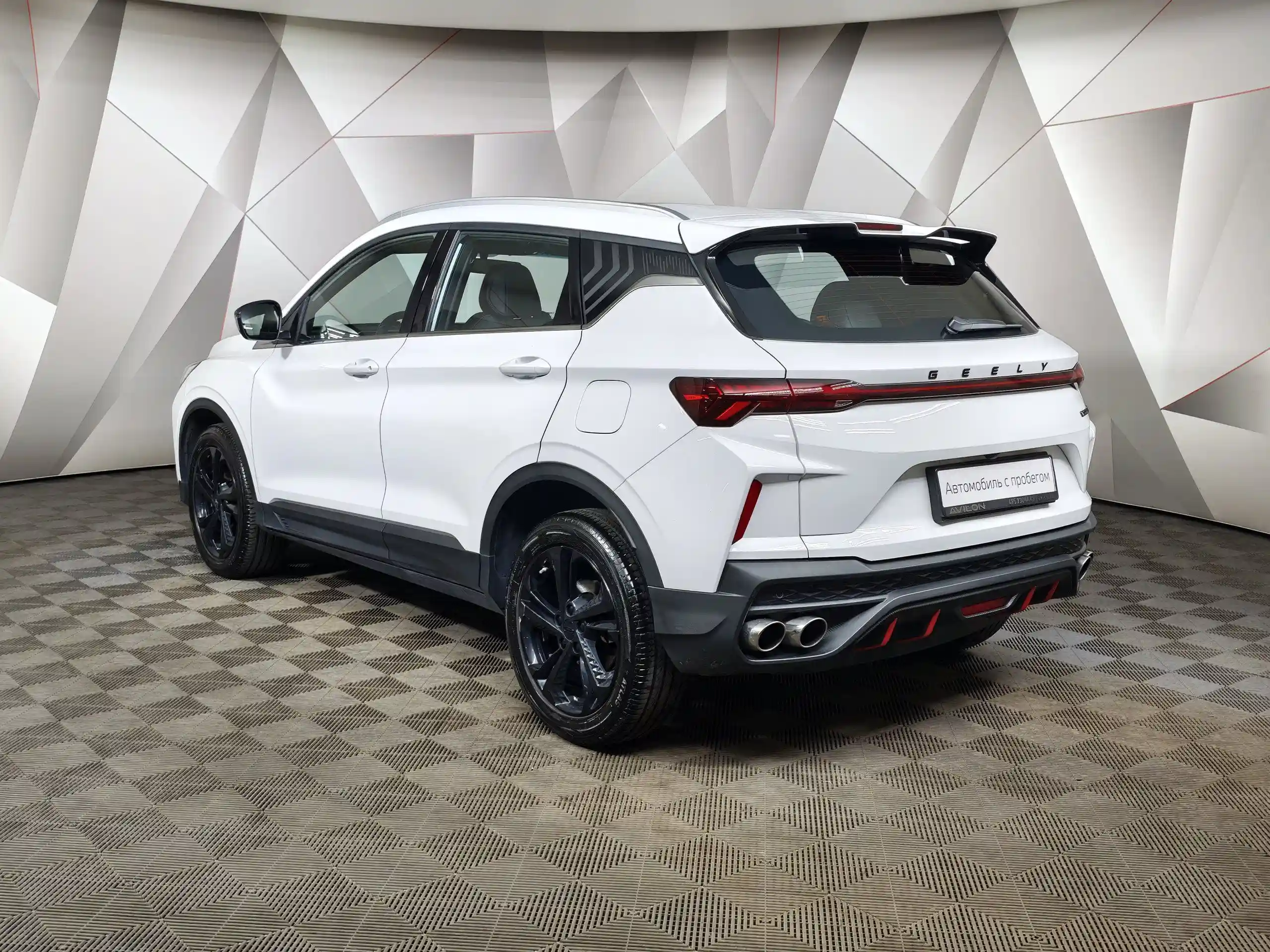 Geely Coolray 2023