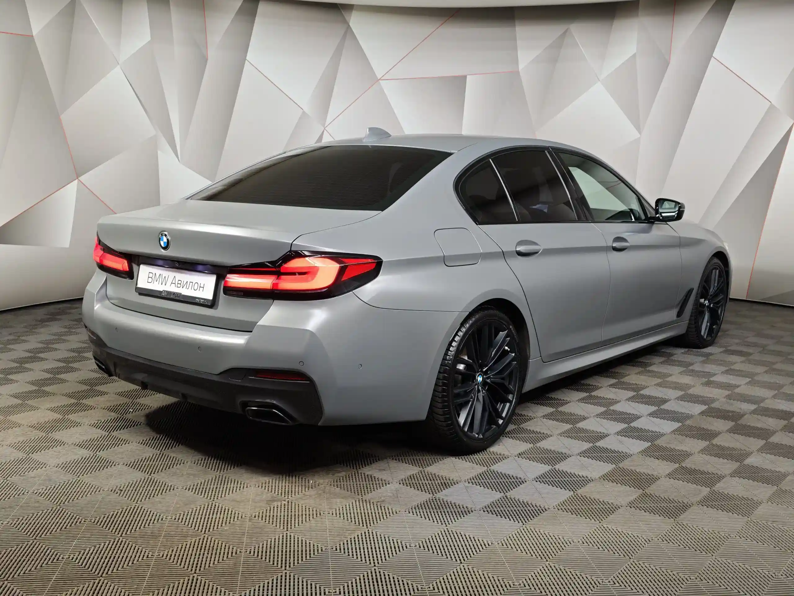 BMW 5 серия 2022