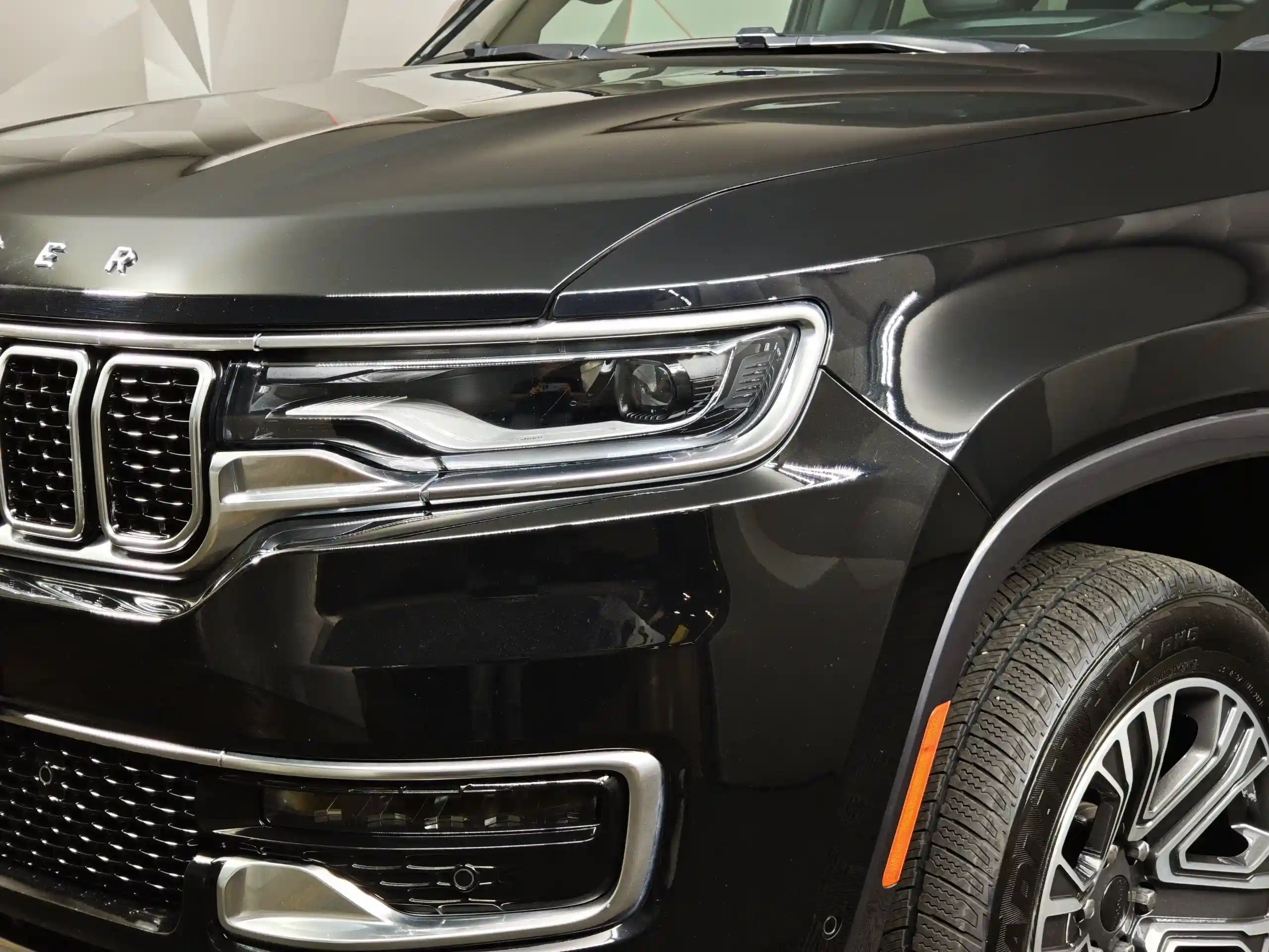 Jeep Grand Wagoneer 2022